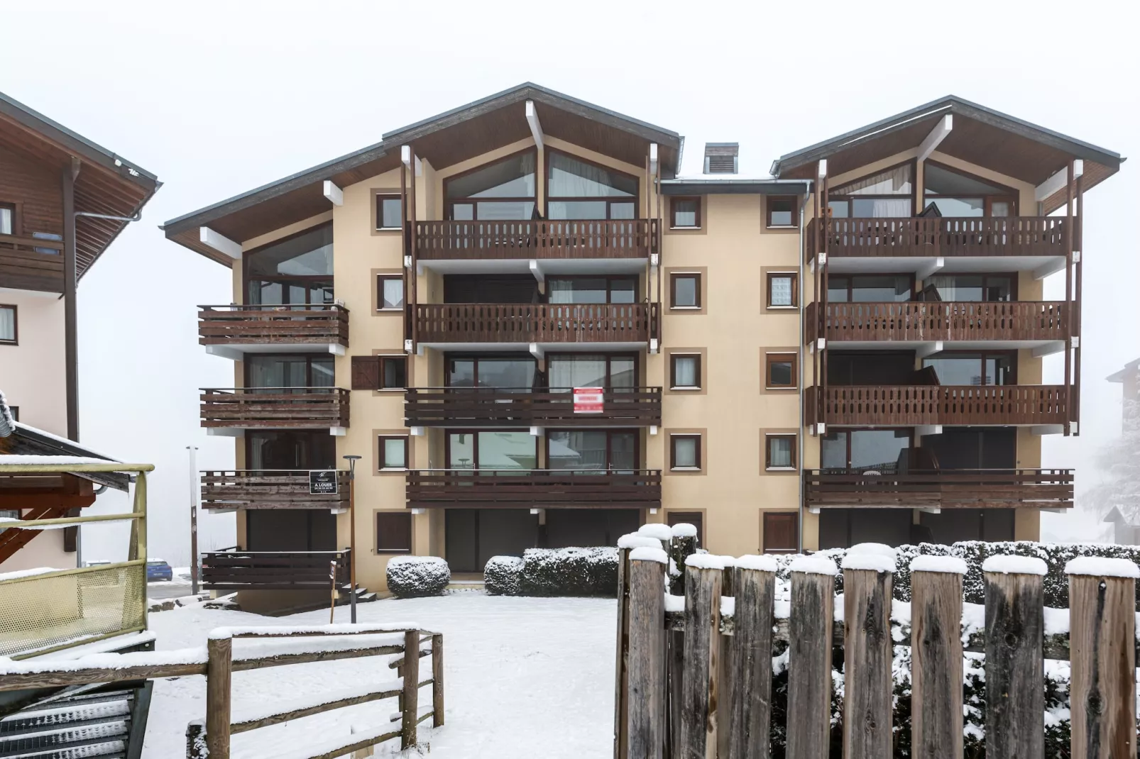 Bois de Champelle N°7 - 4P8-Außenbereich