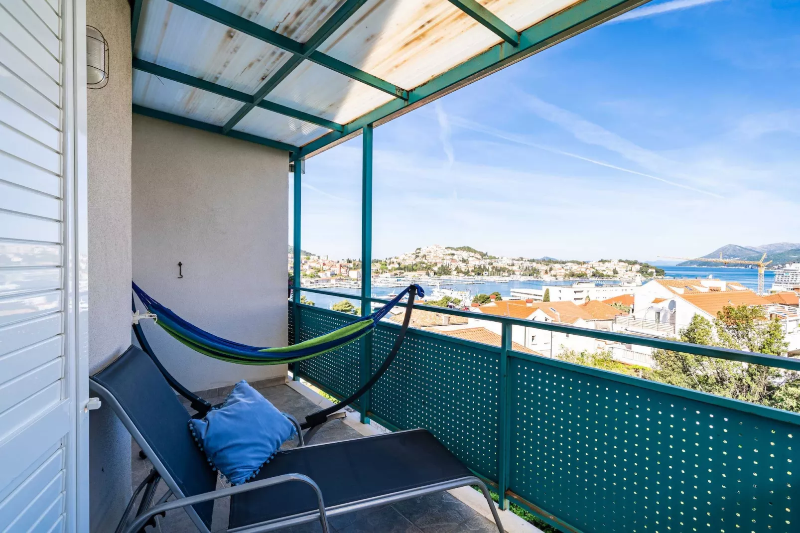 Apartment Radovan - One-Bedroom Apartment with Balcony and Sea View-Terrassenbalkon