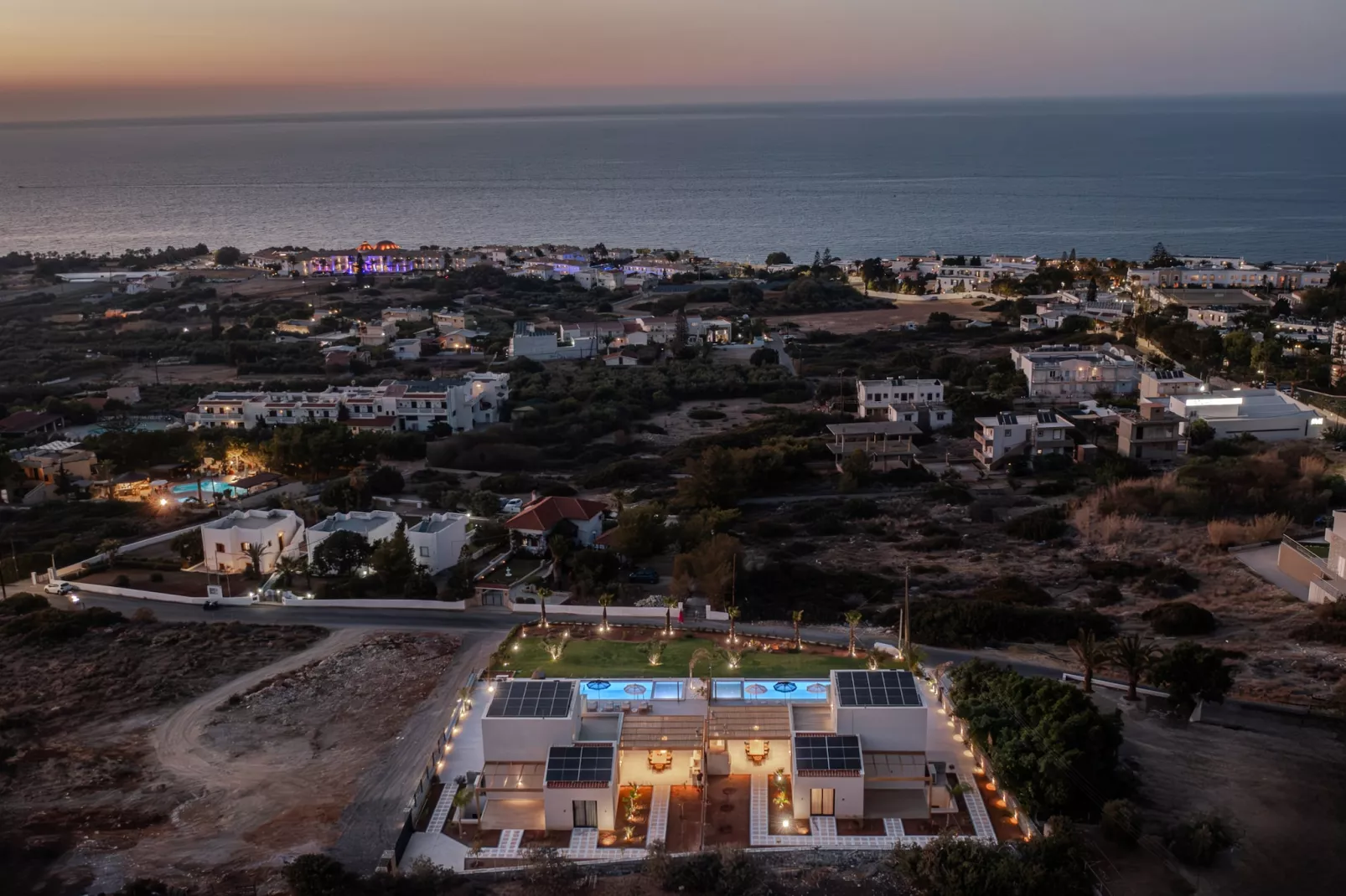Nysa Luxury villa 2-Outdoor