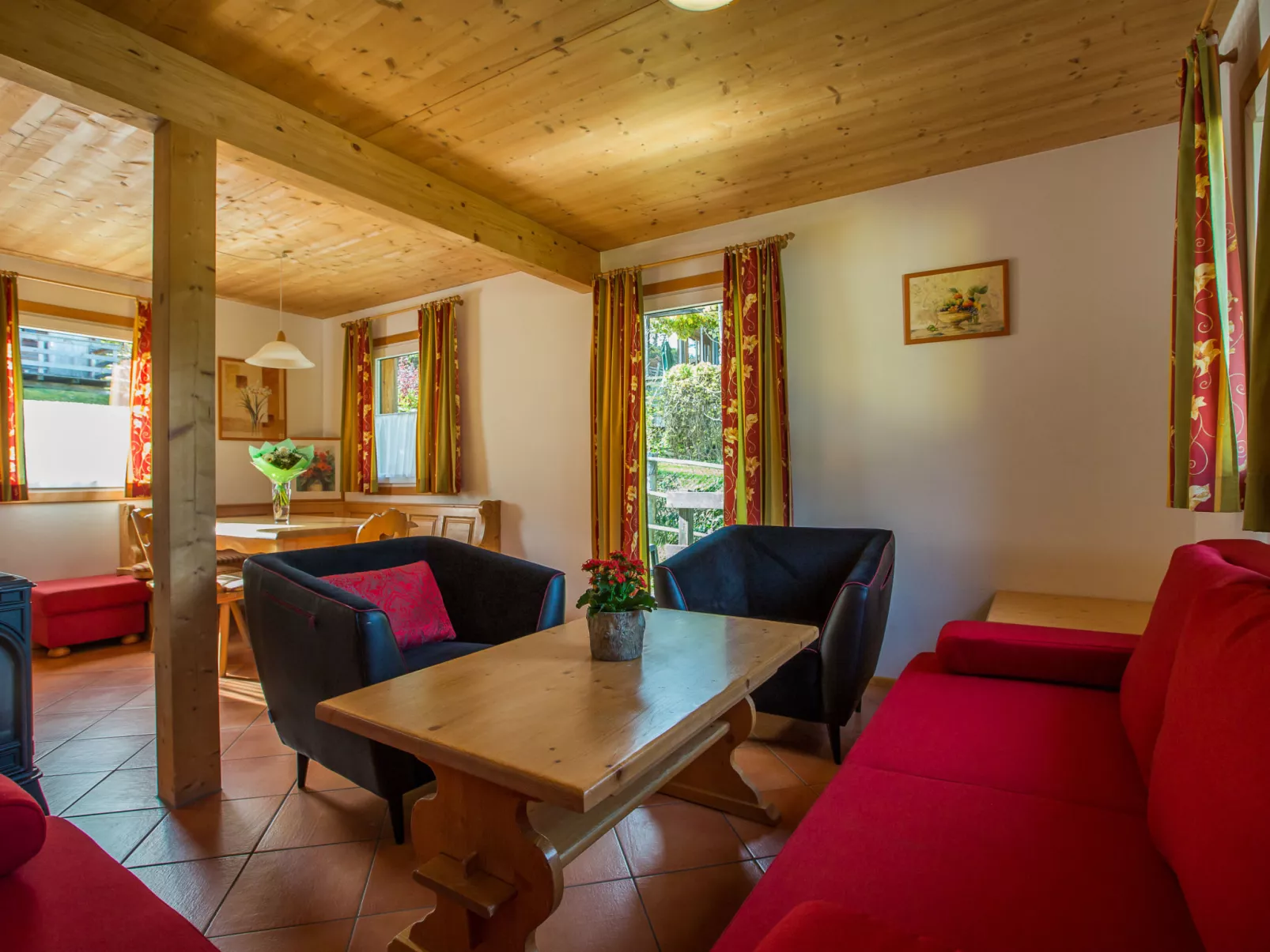 Mit 3 Schlafzimmern 8 Personen-Drinnen
