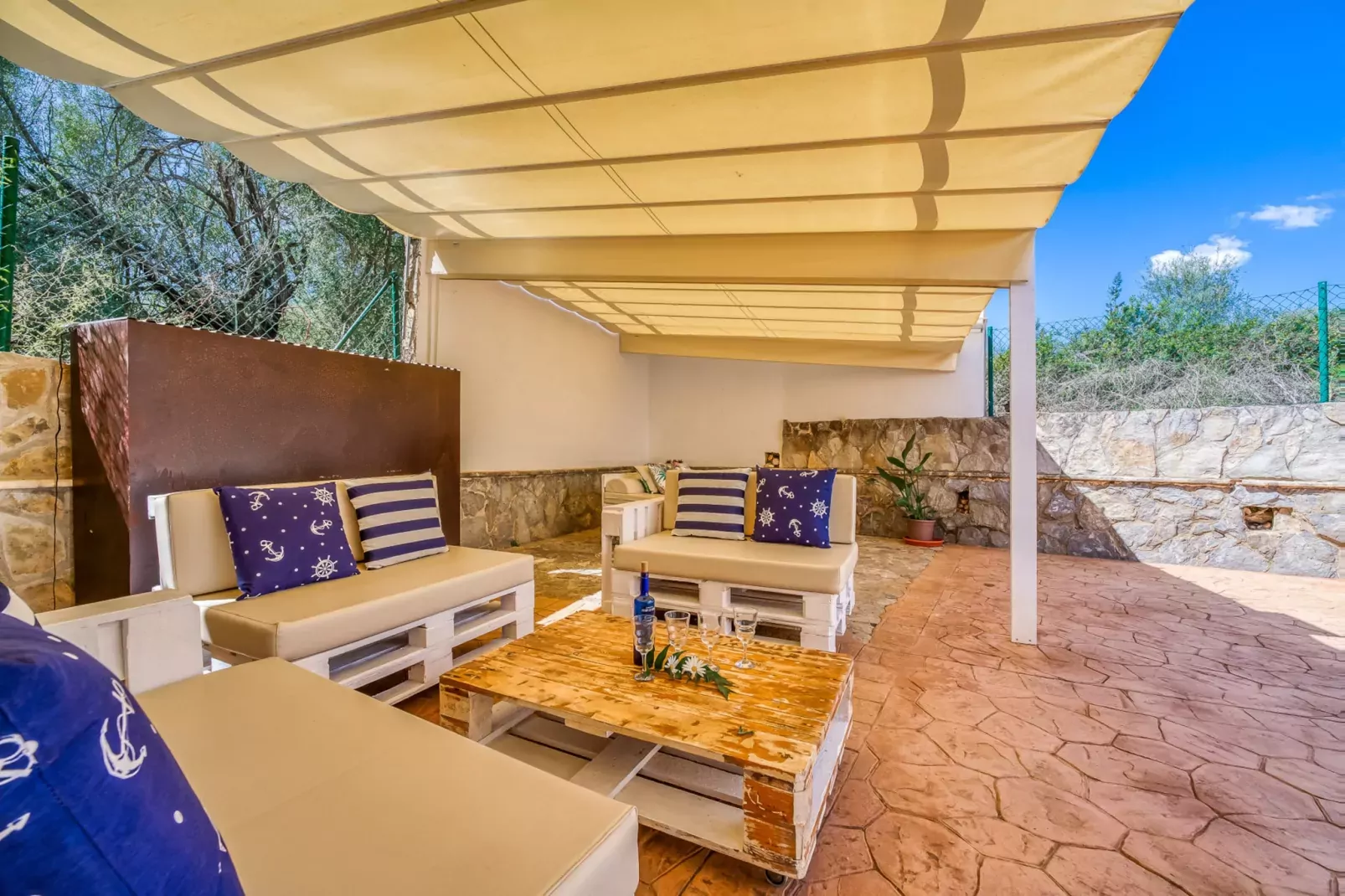 Can Tomeu-Terrace balcony