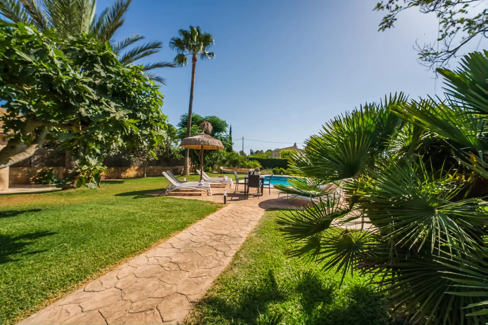 Sa Pleta del Poveto-Gardens summer