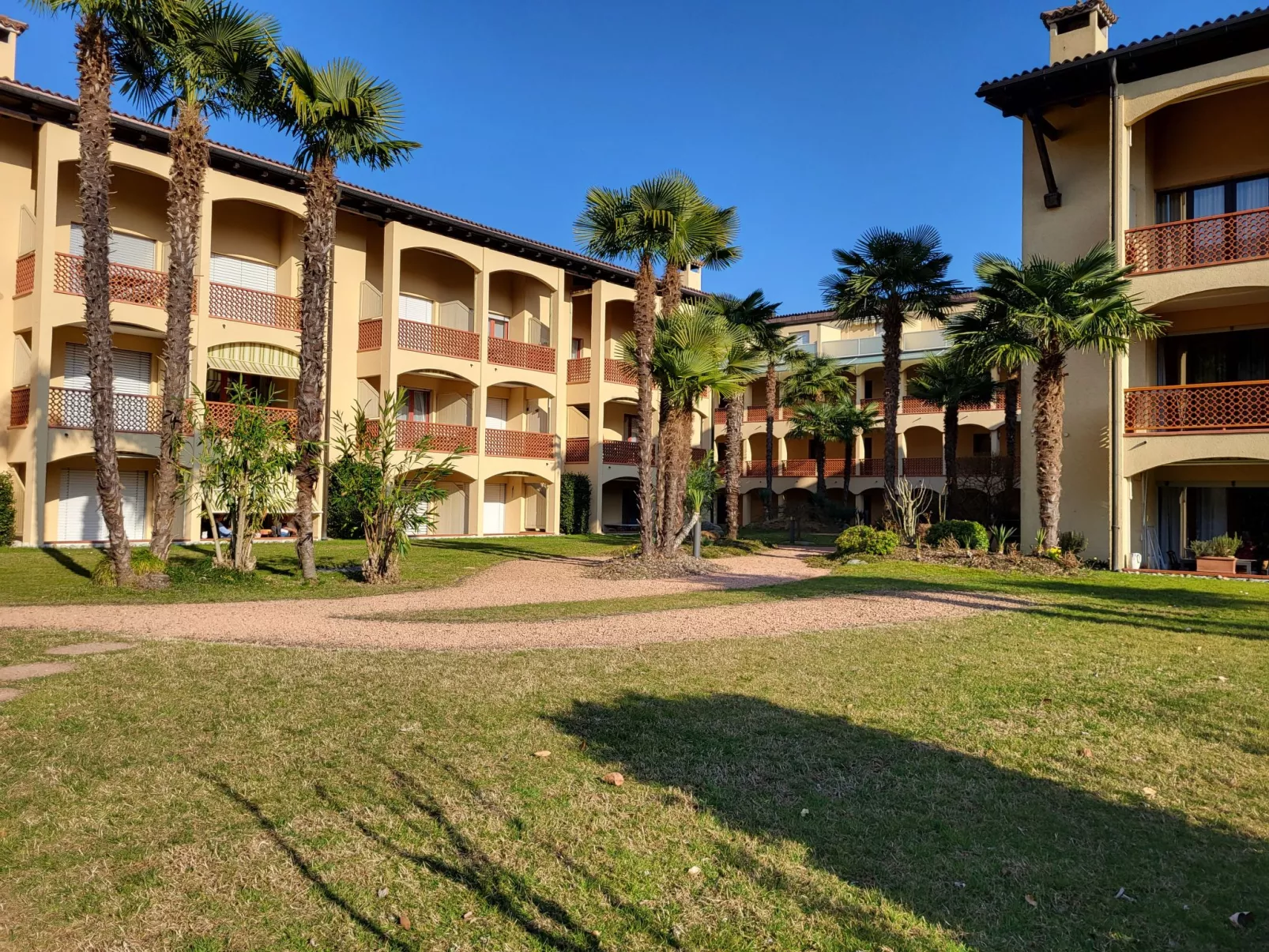 Residenza Parcolago Apt 120 1.Stock-Draußen