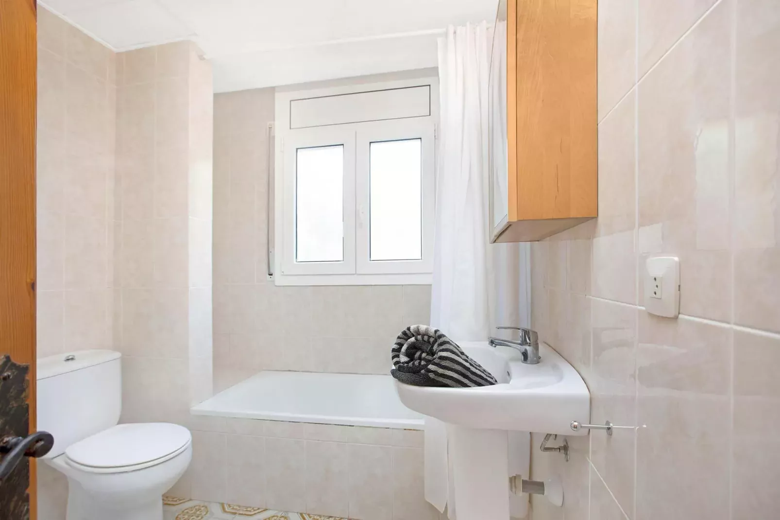 Cenit A-1-Bathroom