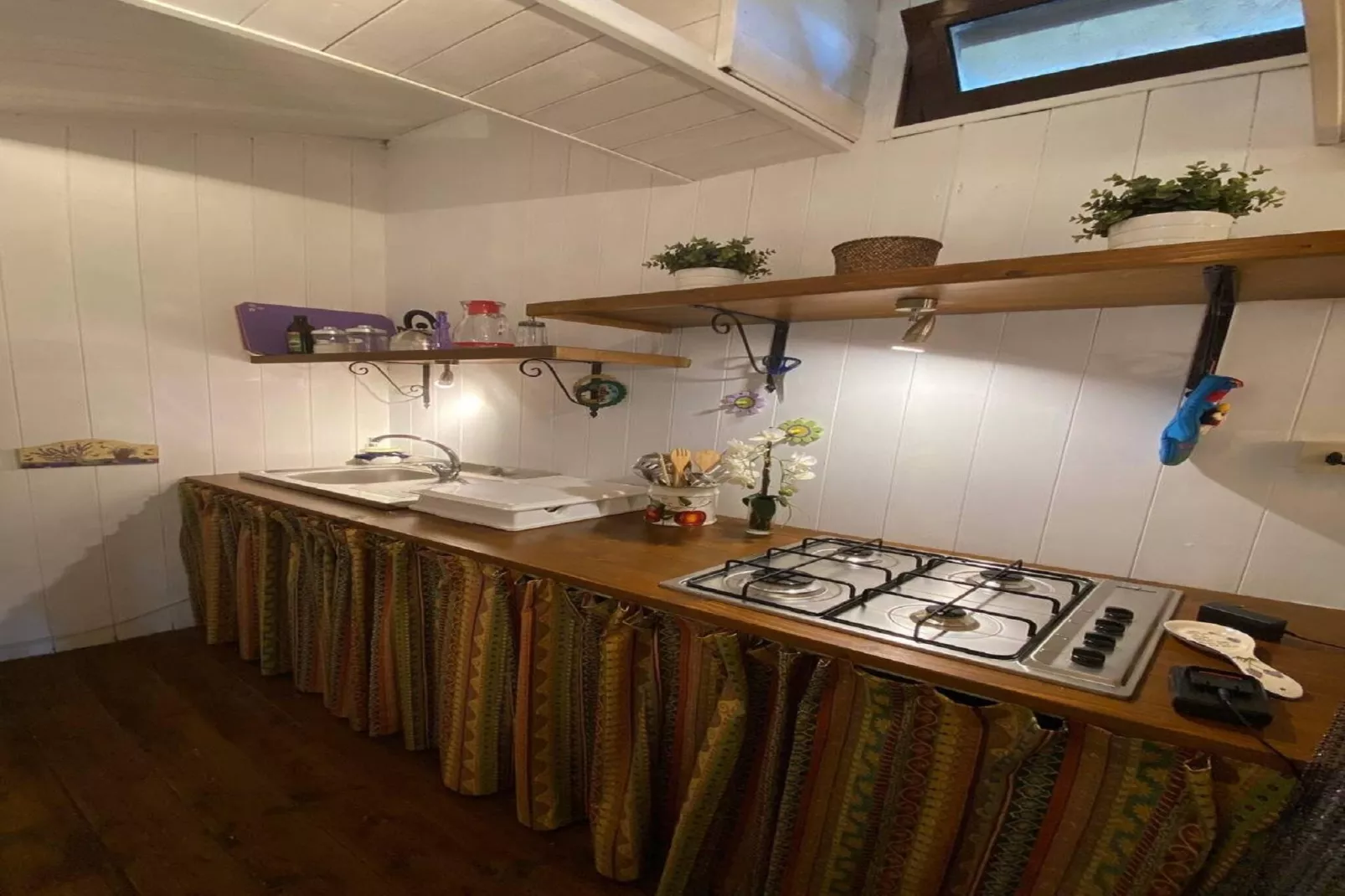 Villa Castelbuono-Kitchen