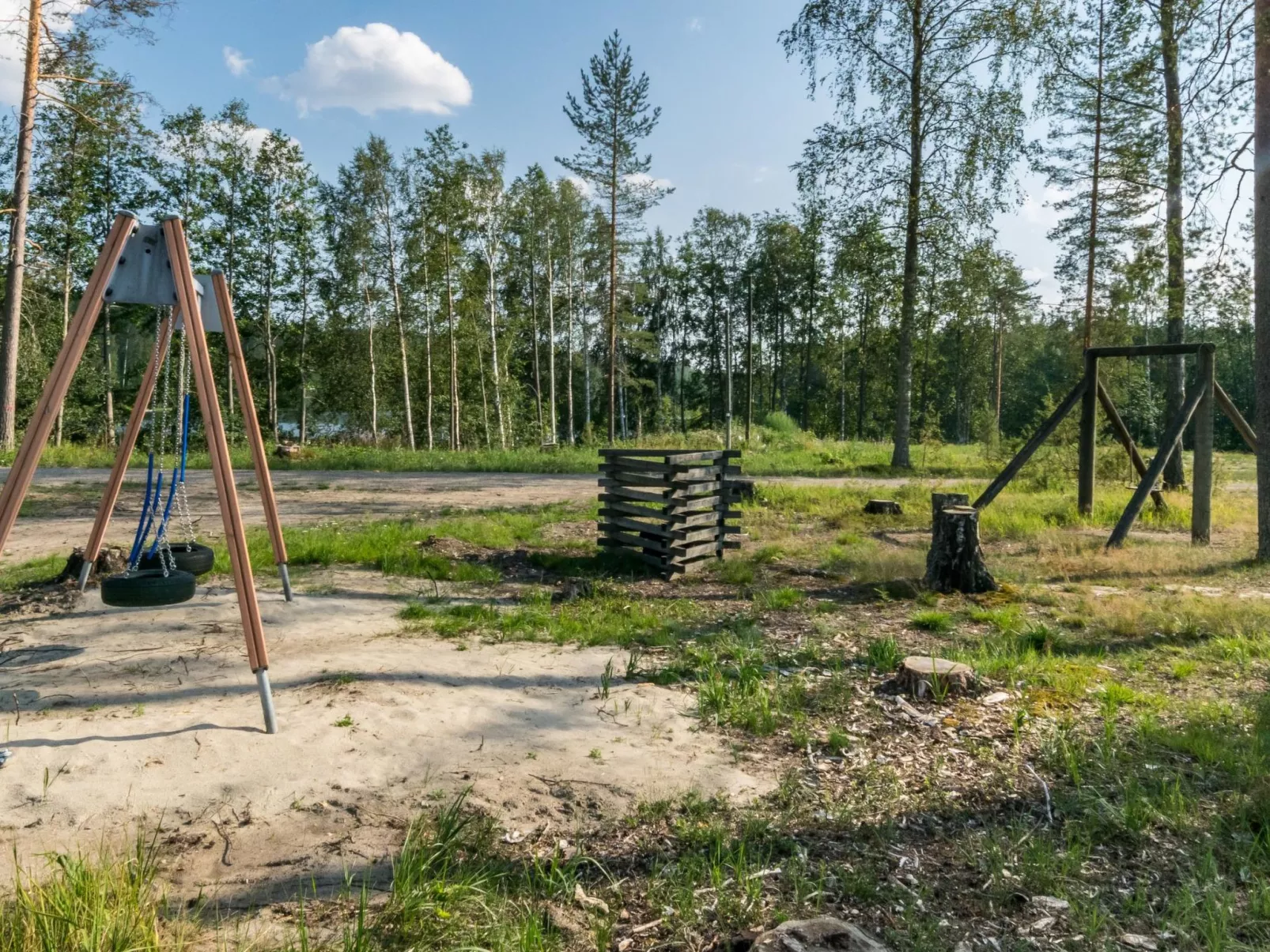 Kaislajärven huvila-Draußen