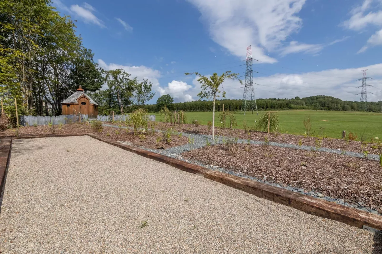 Chalet Bulle-Gardens summer