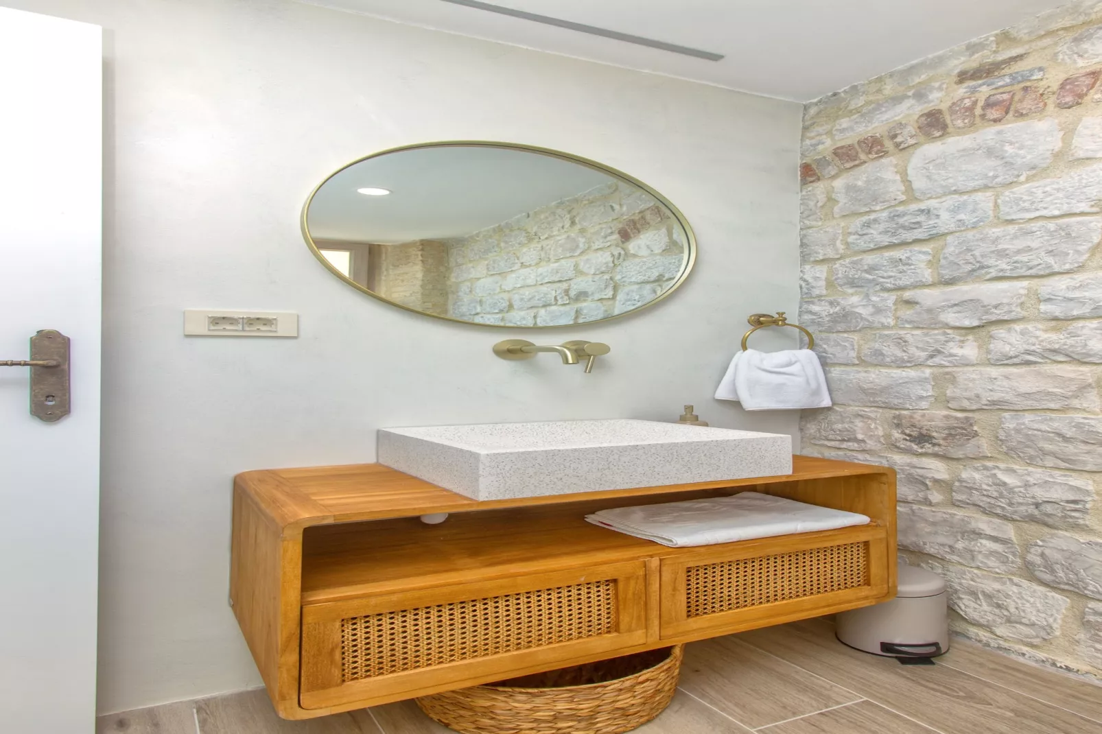 Stone House Trogir-Bathroom