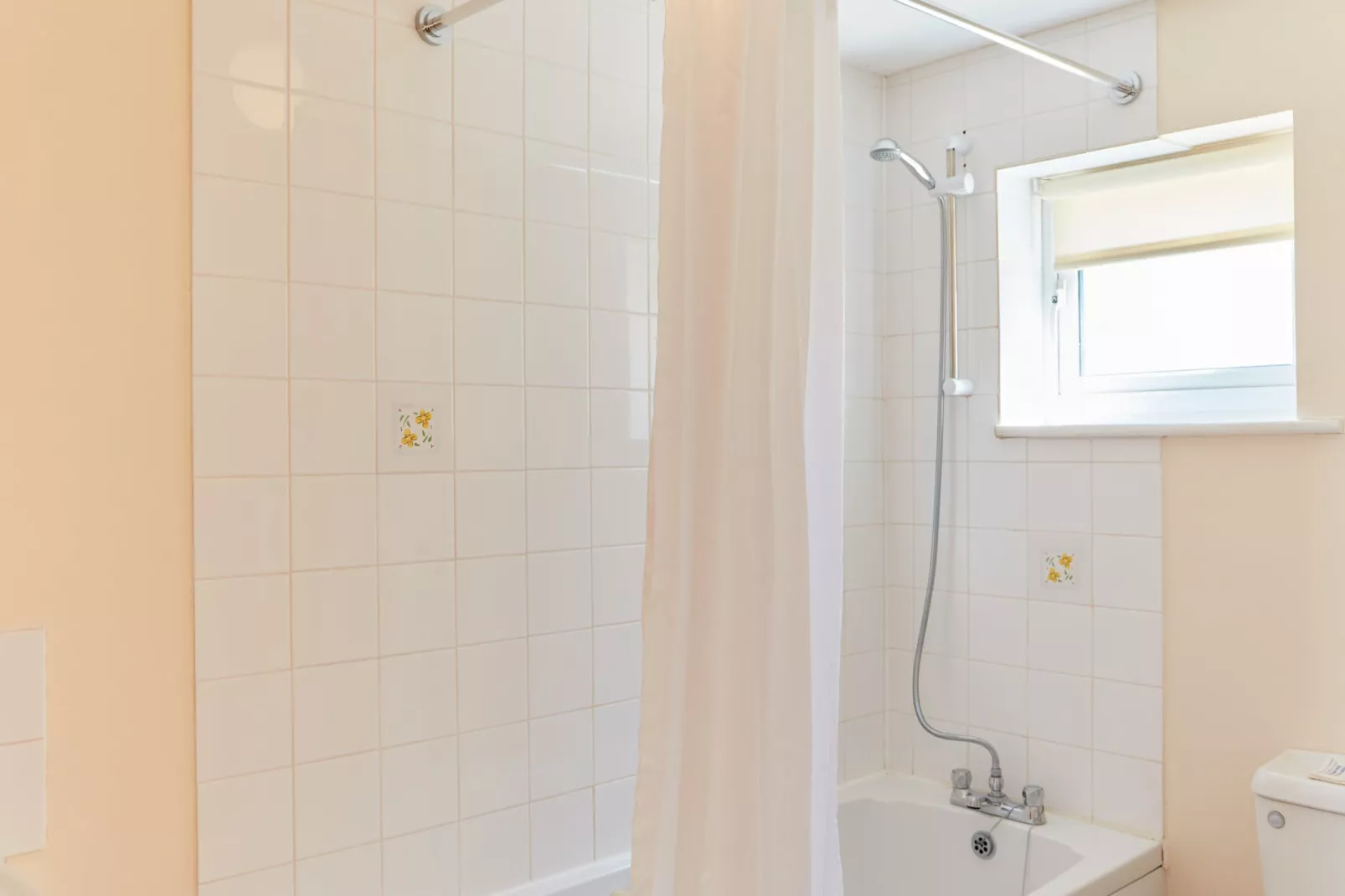 Meadow View-Bathroom