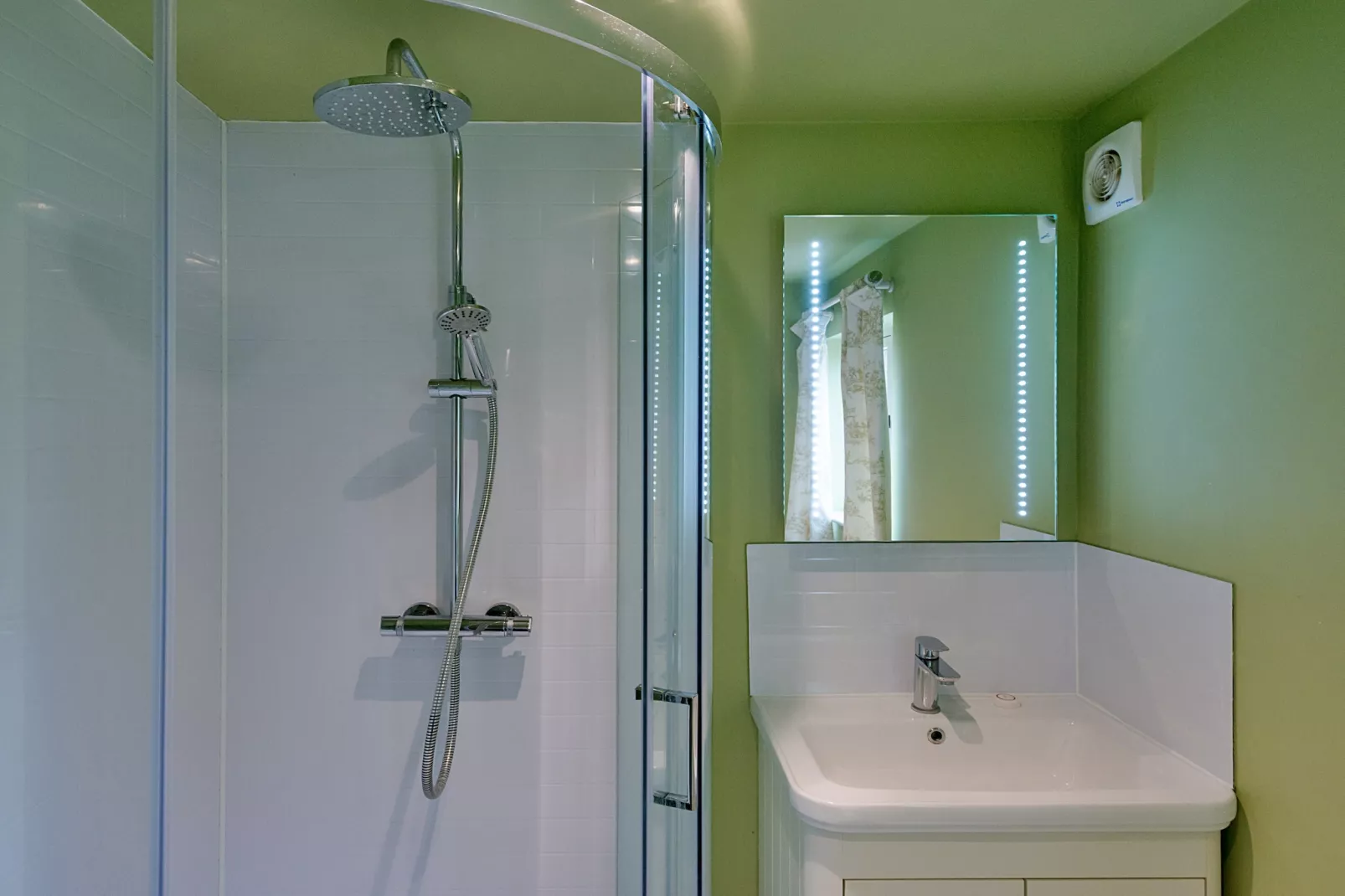 Fox and Hare-Bathroom