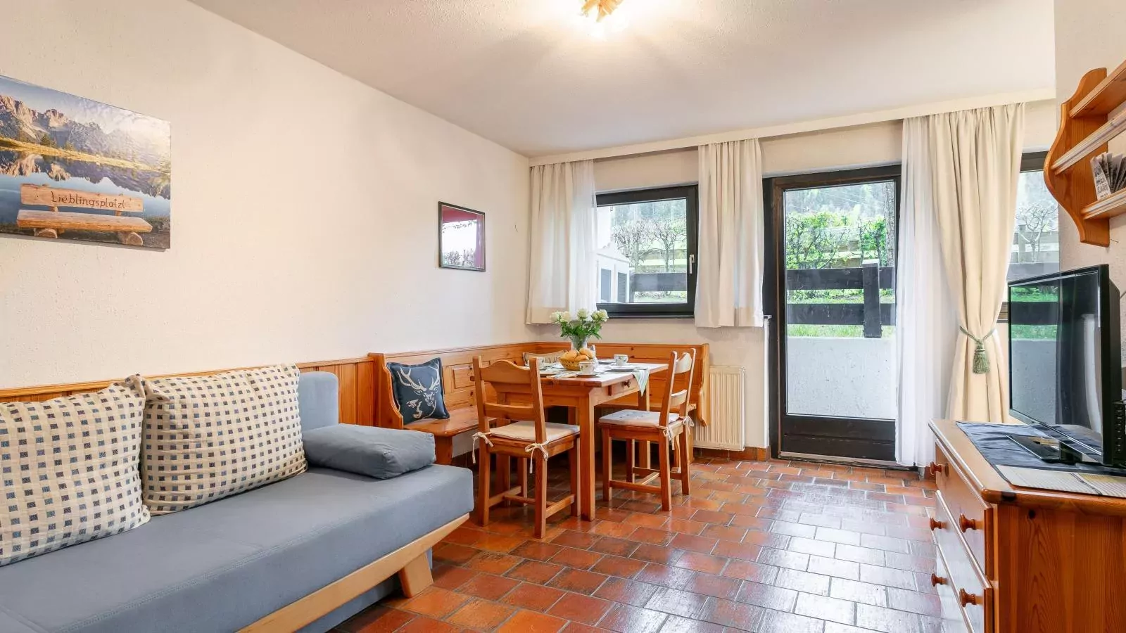 An der Schiwiese-Living room