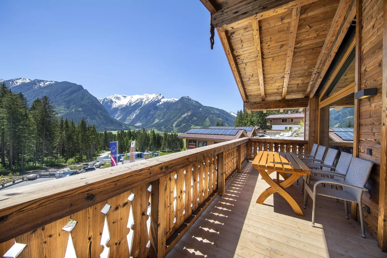 Nationalpark Chalet Malhamhorn-Terrace balcony
