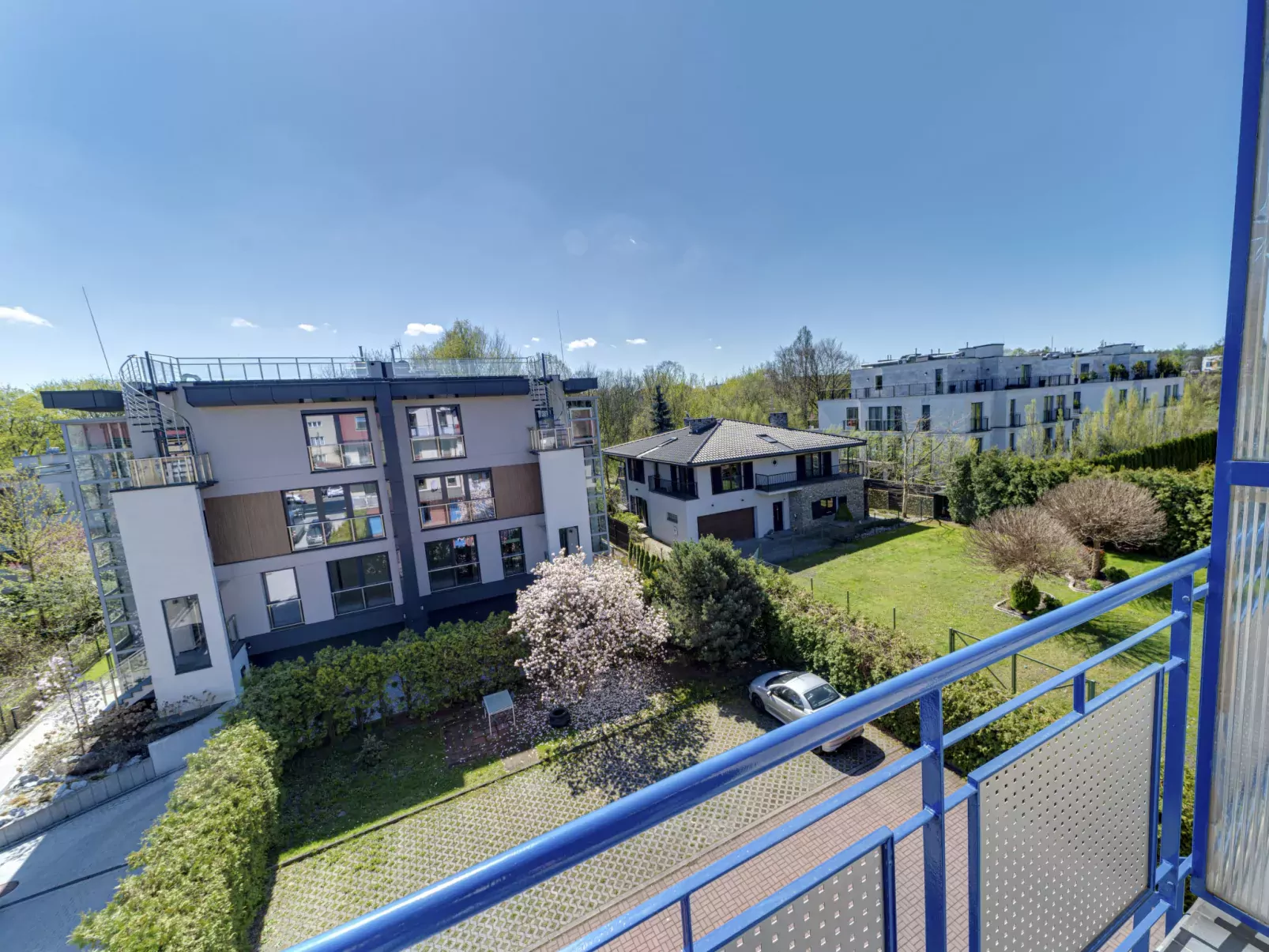 Czarodziejska-Outside