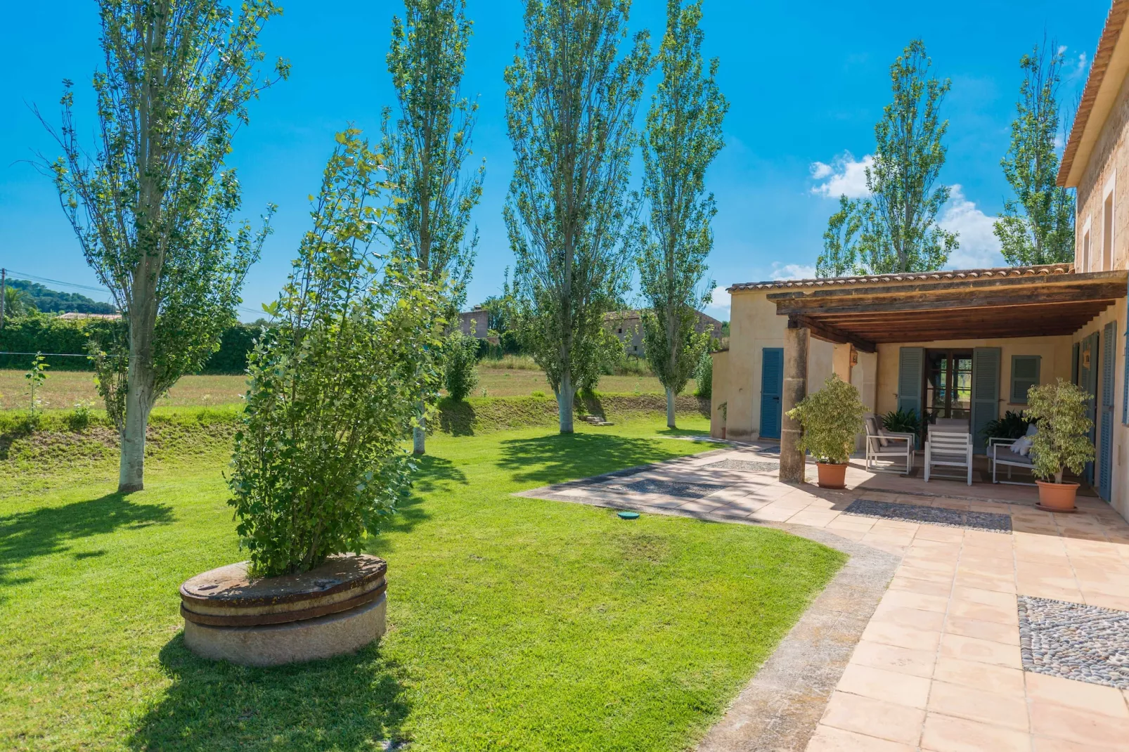 Es Moli (son Comparet)-Gardens summer