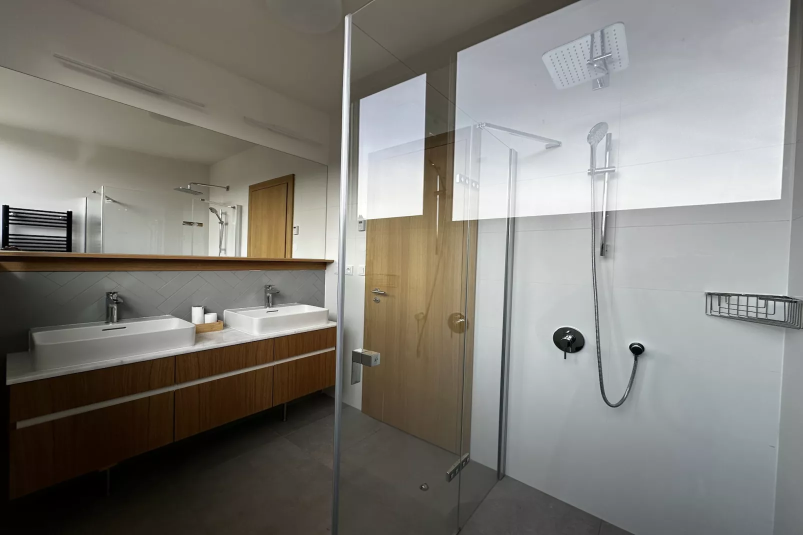 Cerny Dul KCB045 Villa-Badezimmer