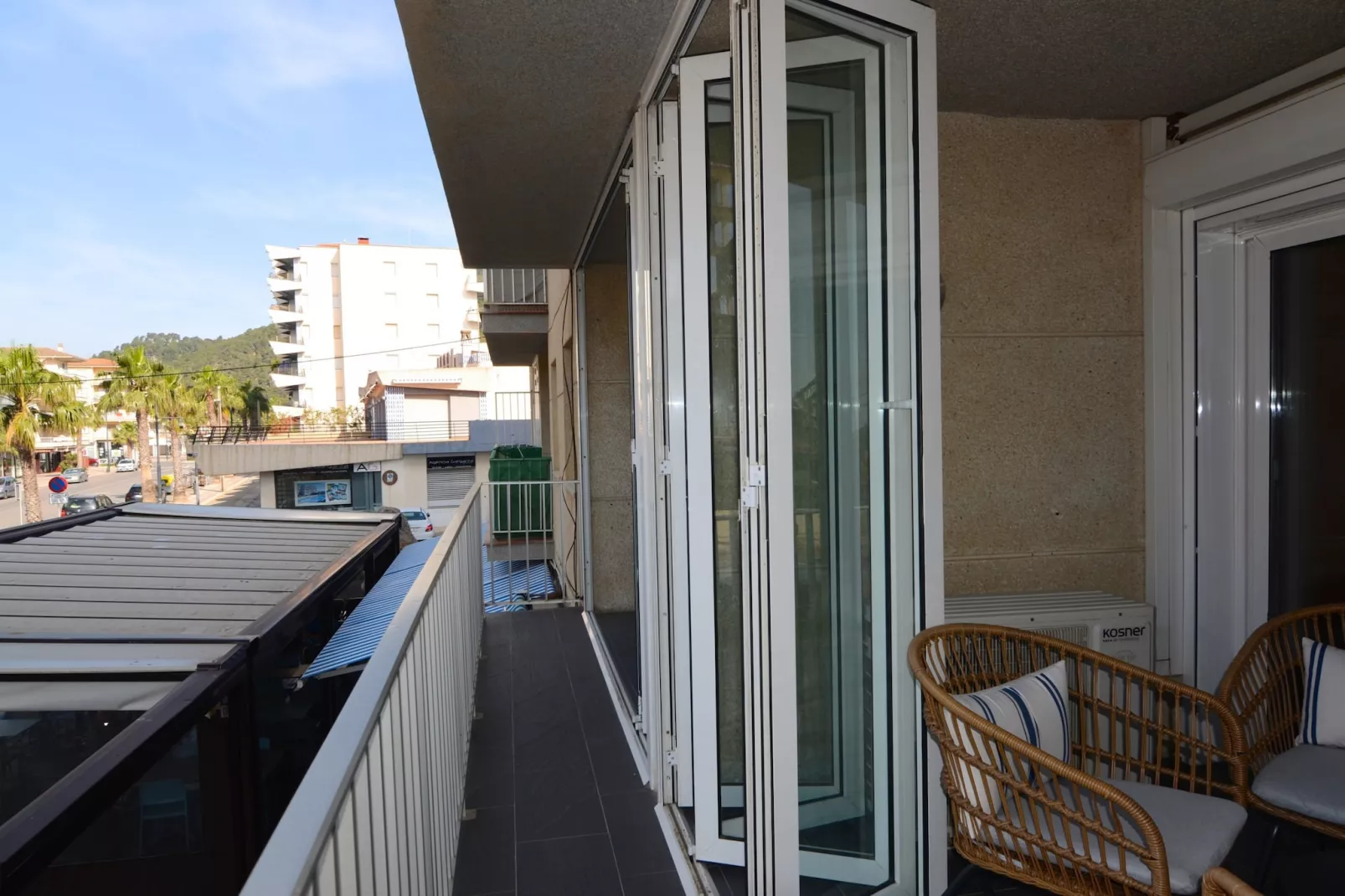 ROCAMAURA I C 1-4-Terrasse