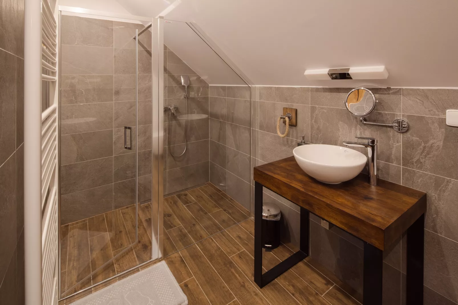 Trutnov KKL065-Badezimmer