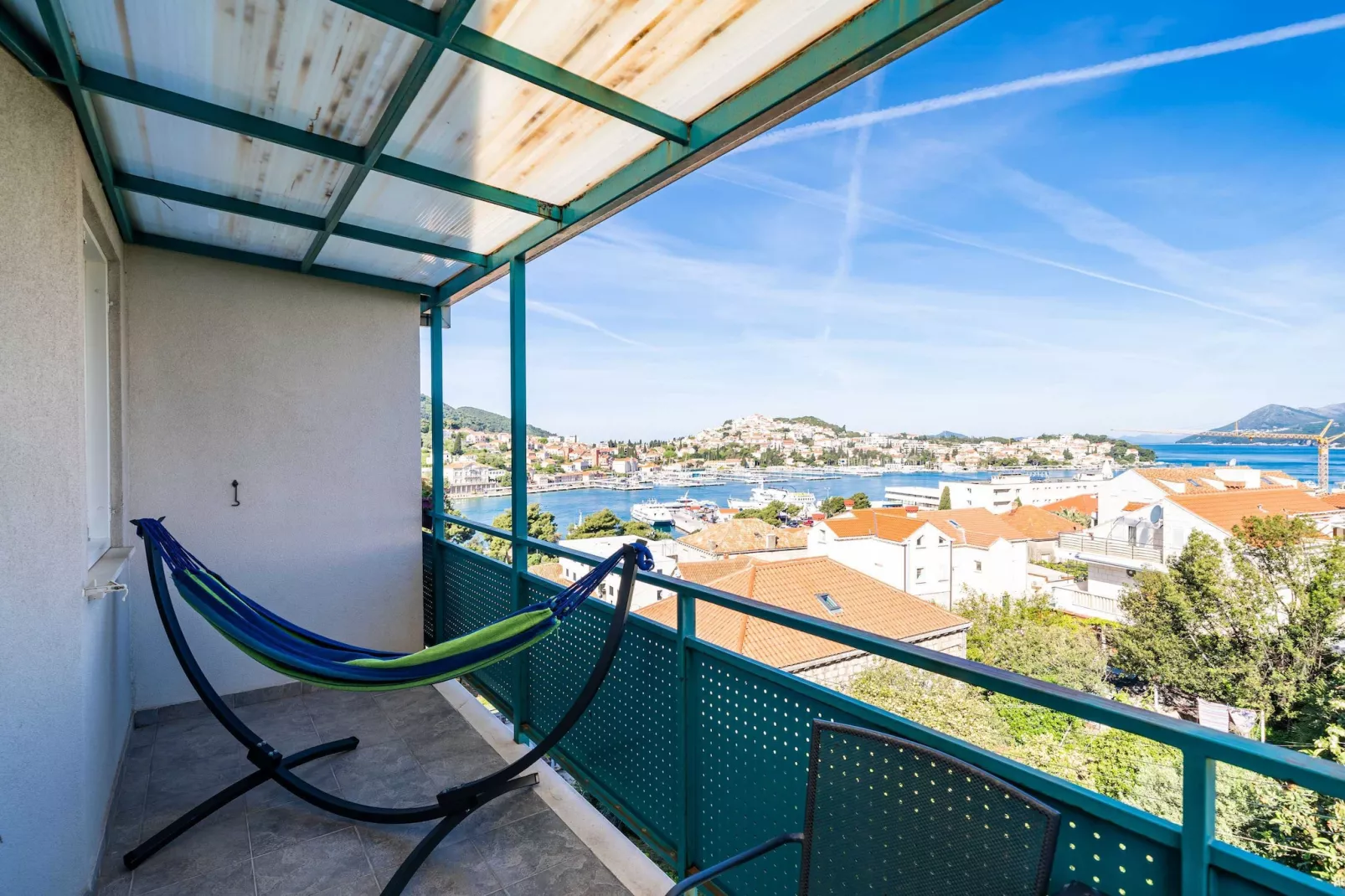 Apartment Radovan - One-Bedroom Apartment with Balcony and Sea View-Terrassenbalkon