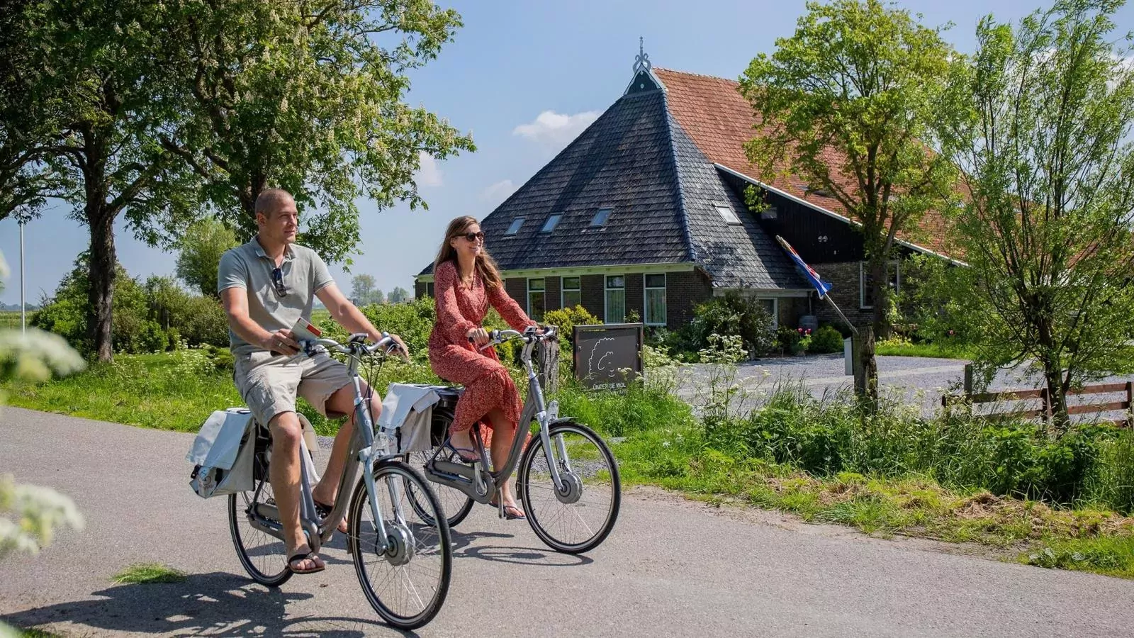 Safaritent in Heeg-Areas summer 1km