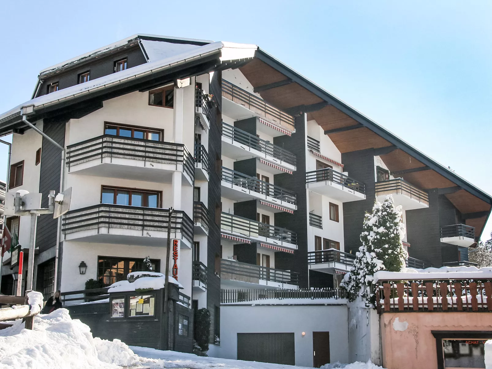 Villars Soleil B 13/14-Outside