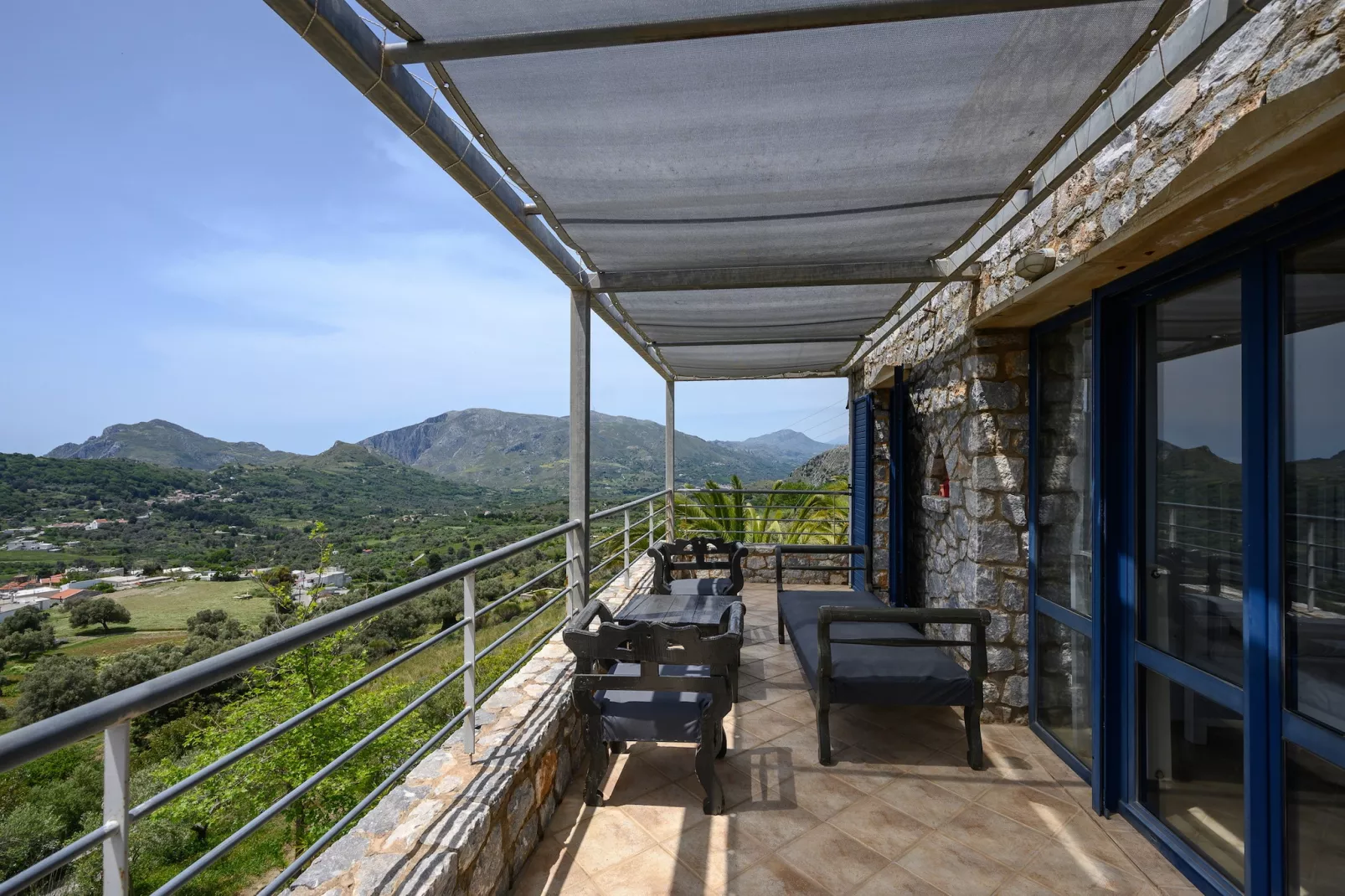Petritis-Terrassenbalkon