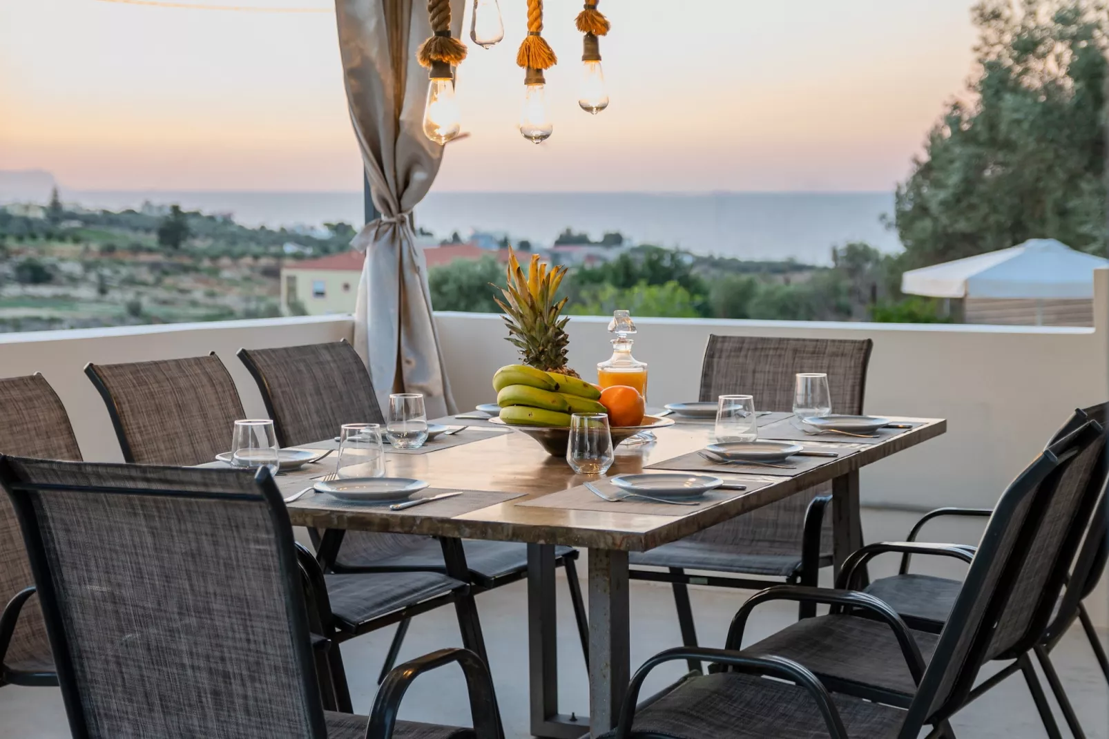 3A's Family Luxury Villa-Terrace balcony