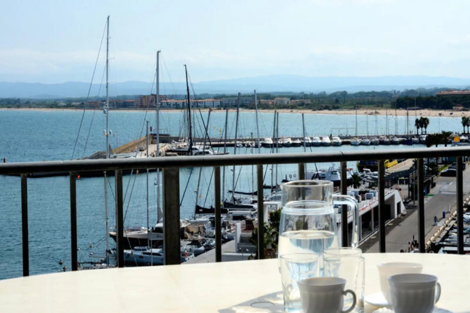 Appartements à L'Estartit-Außenbereich Sommer