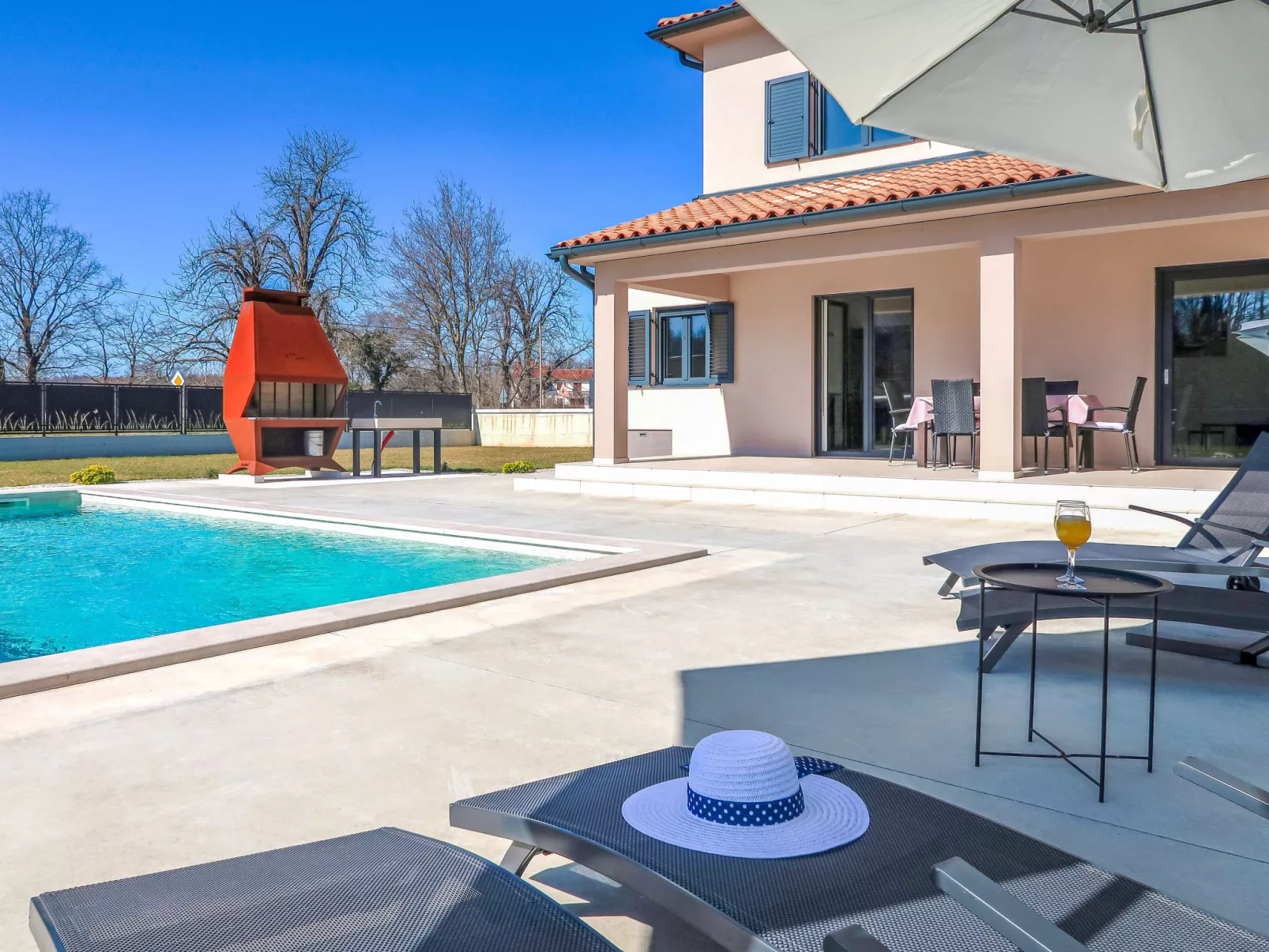 Villa Temelia-Outside