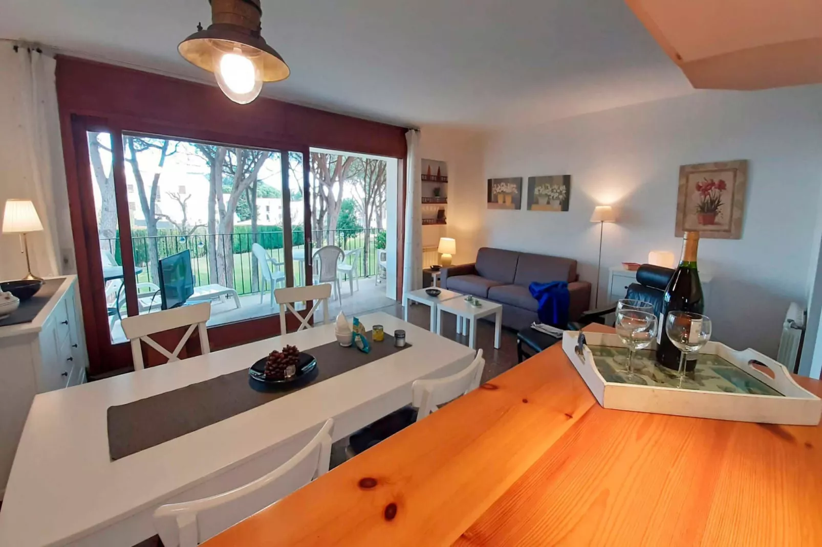 Costa Verde-Dining room