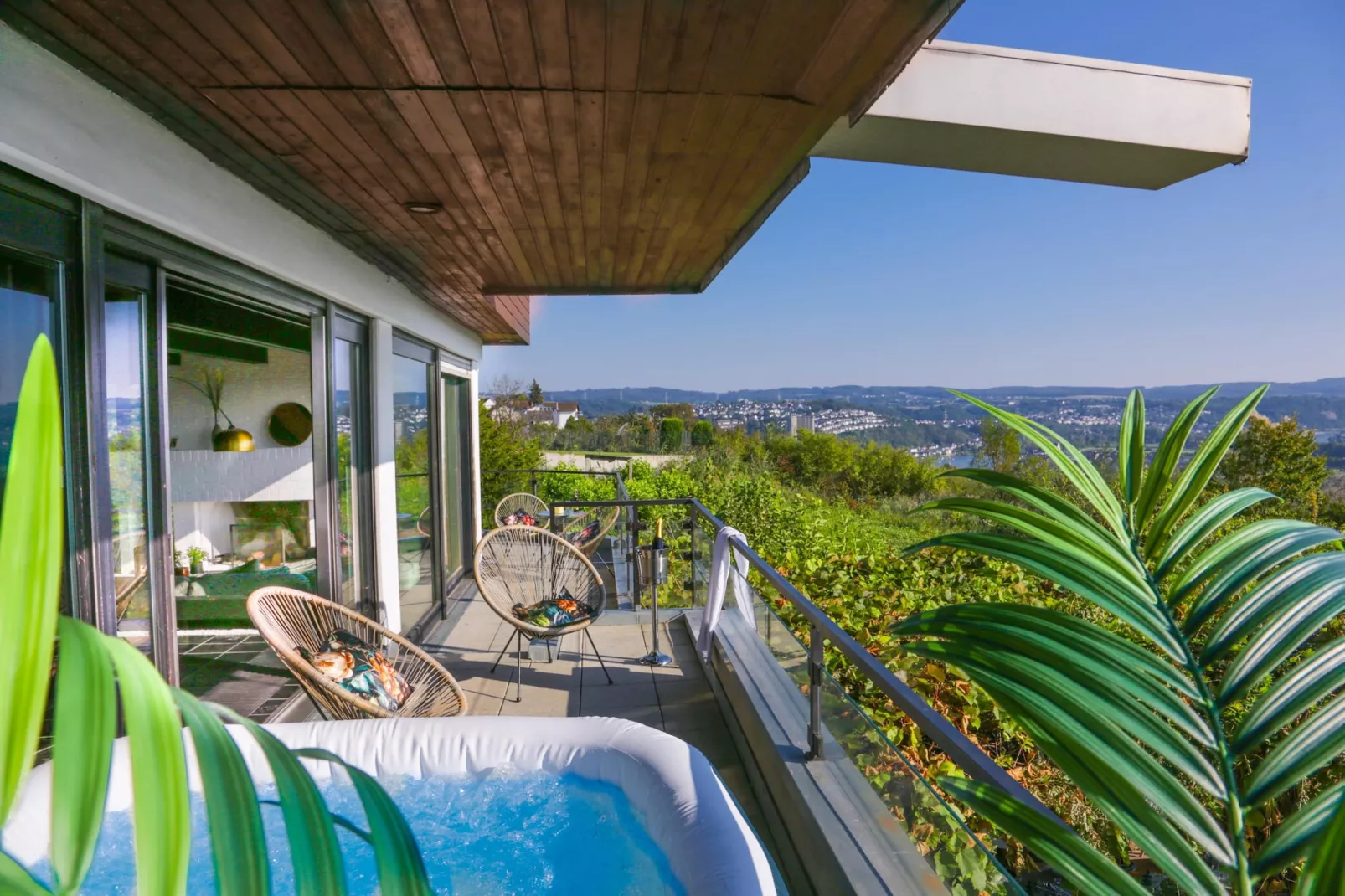 Villa Weitersburg mit indoor Pool-Wellness