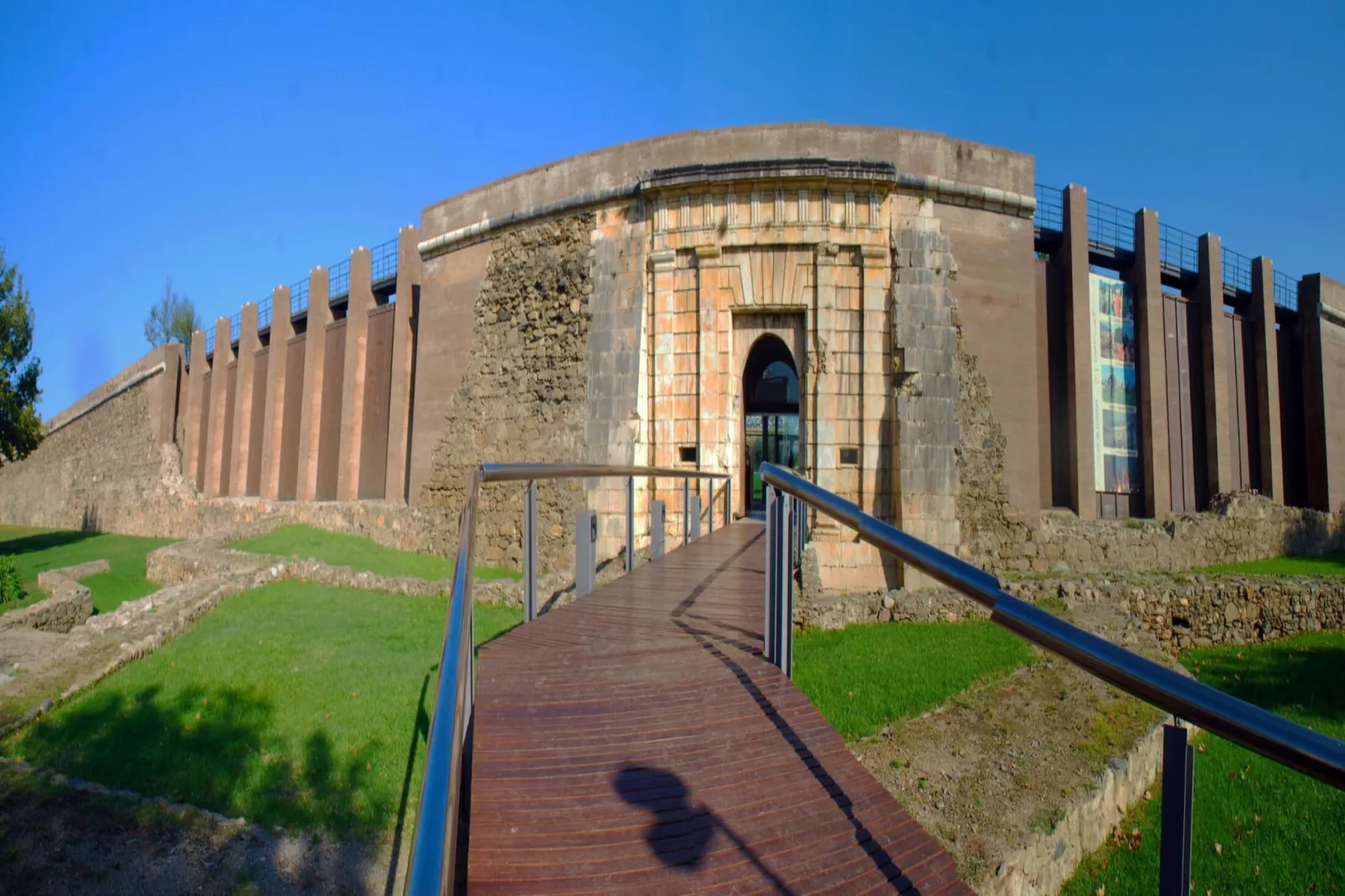 1233 VILA NEUS con piscina-Areas summer 5km