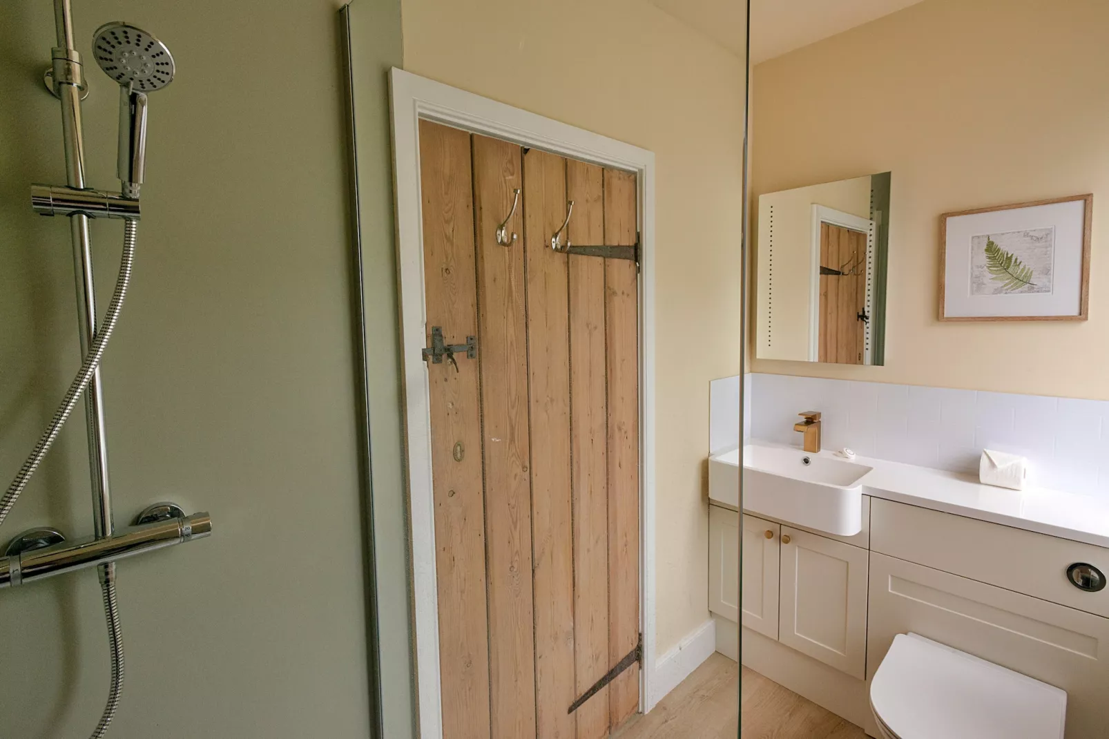 Fox and Hare-Bathroom