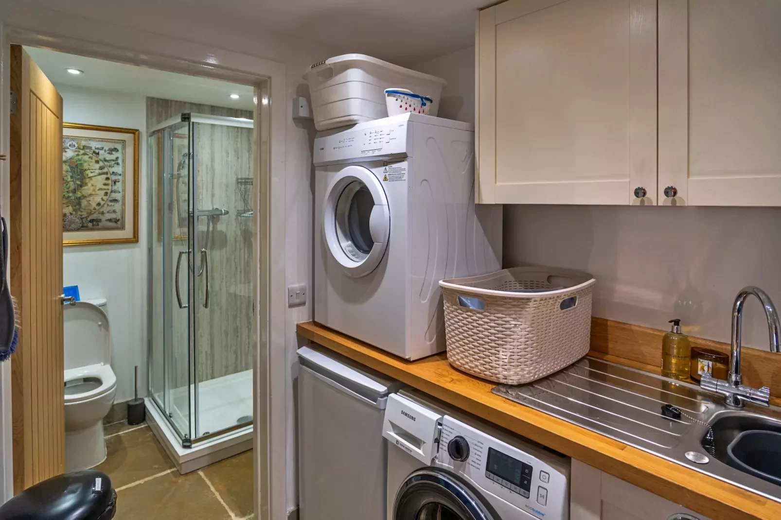 Lower Netherdowns-Bathroom