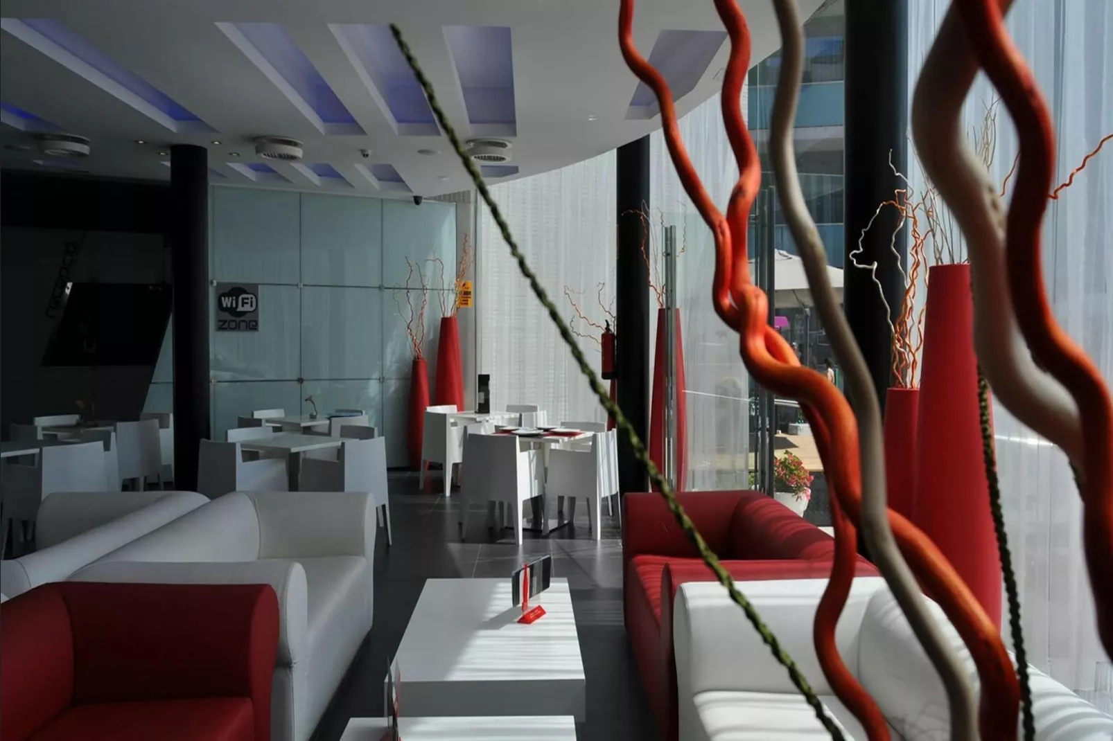 APOLO SUITES RENTALMAR 2/4-Einrichtungen