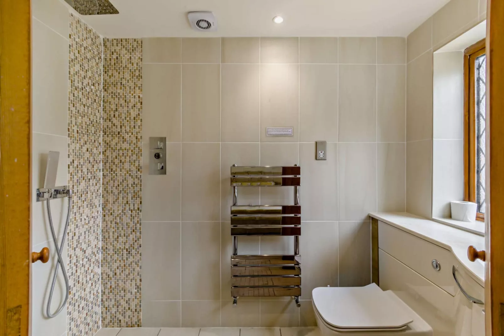 The House at No. 47-Bathroom