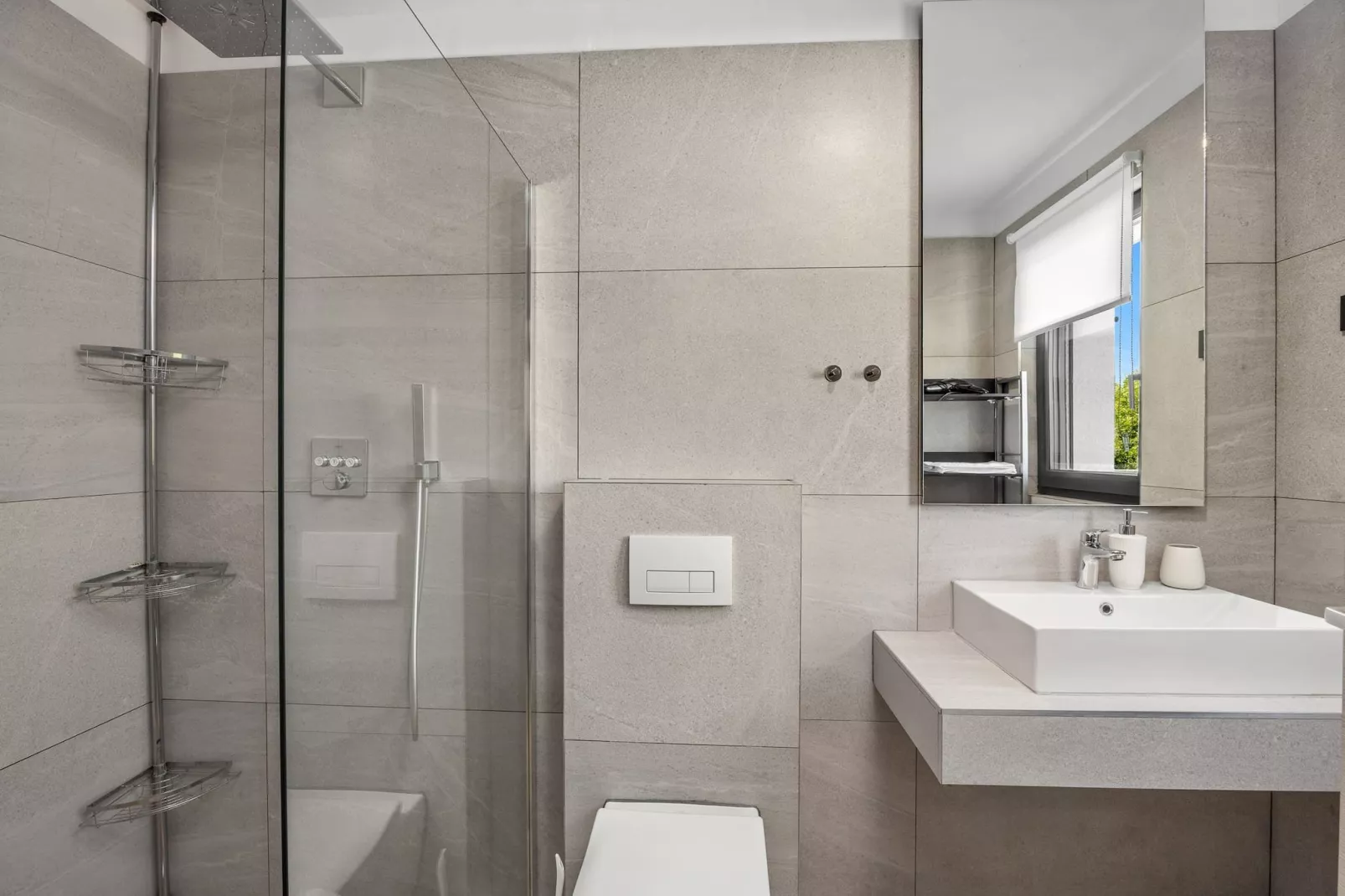 Villa Speranza with Private Illuminated Pool-Bathroom