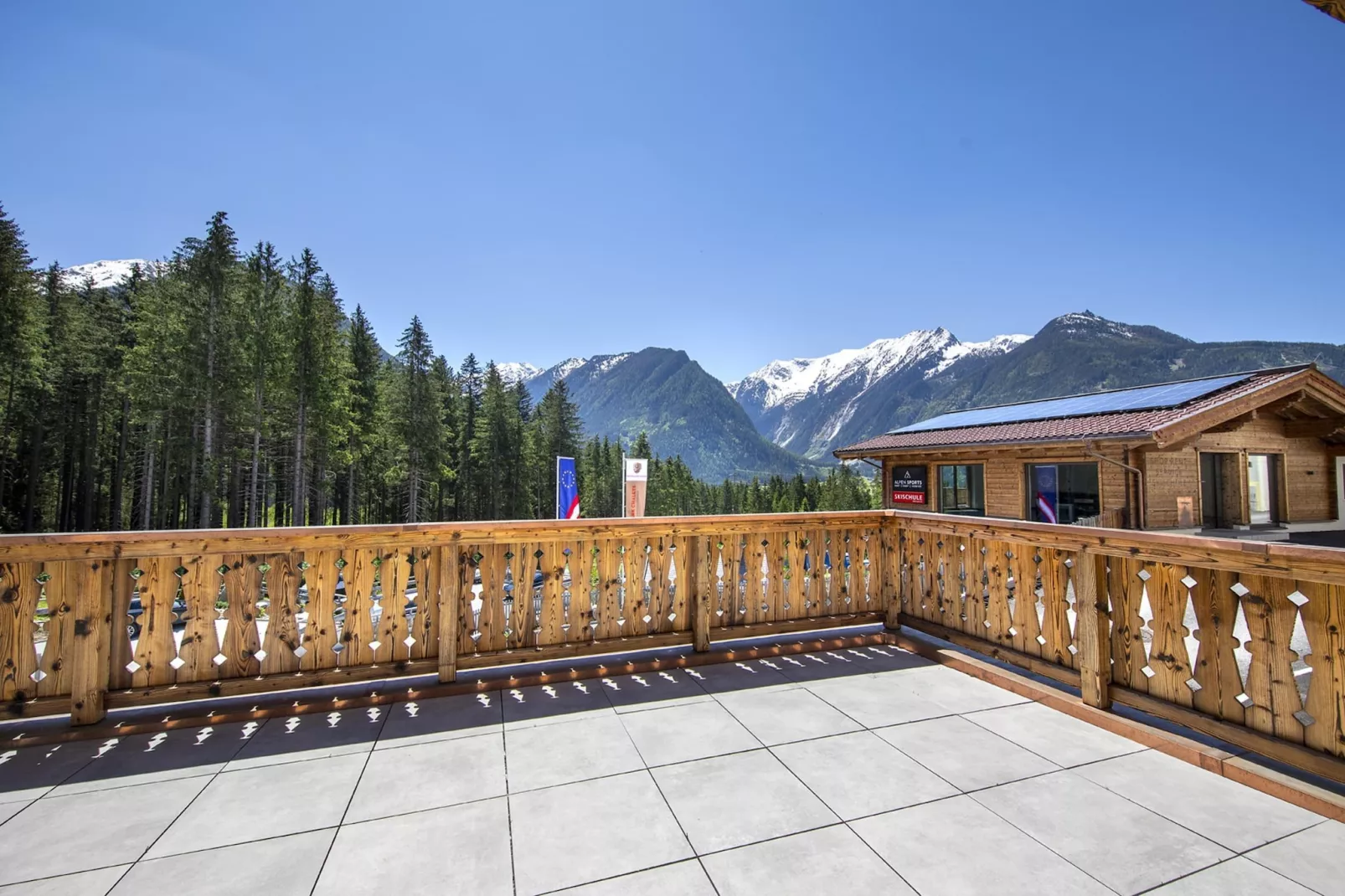 Nationalpark Chalet Malhamhorn-Terrace balcony