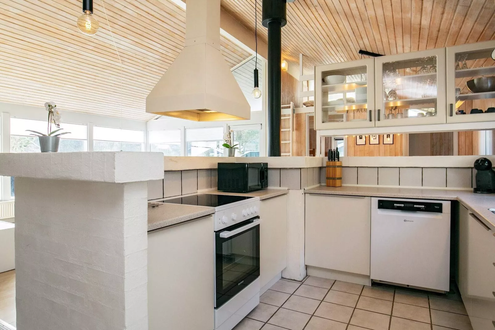 10 person holiday home in Saltum-By Traum-Indoor