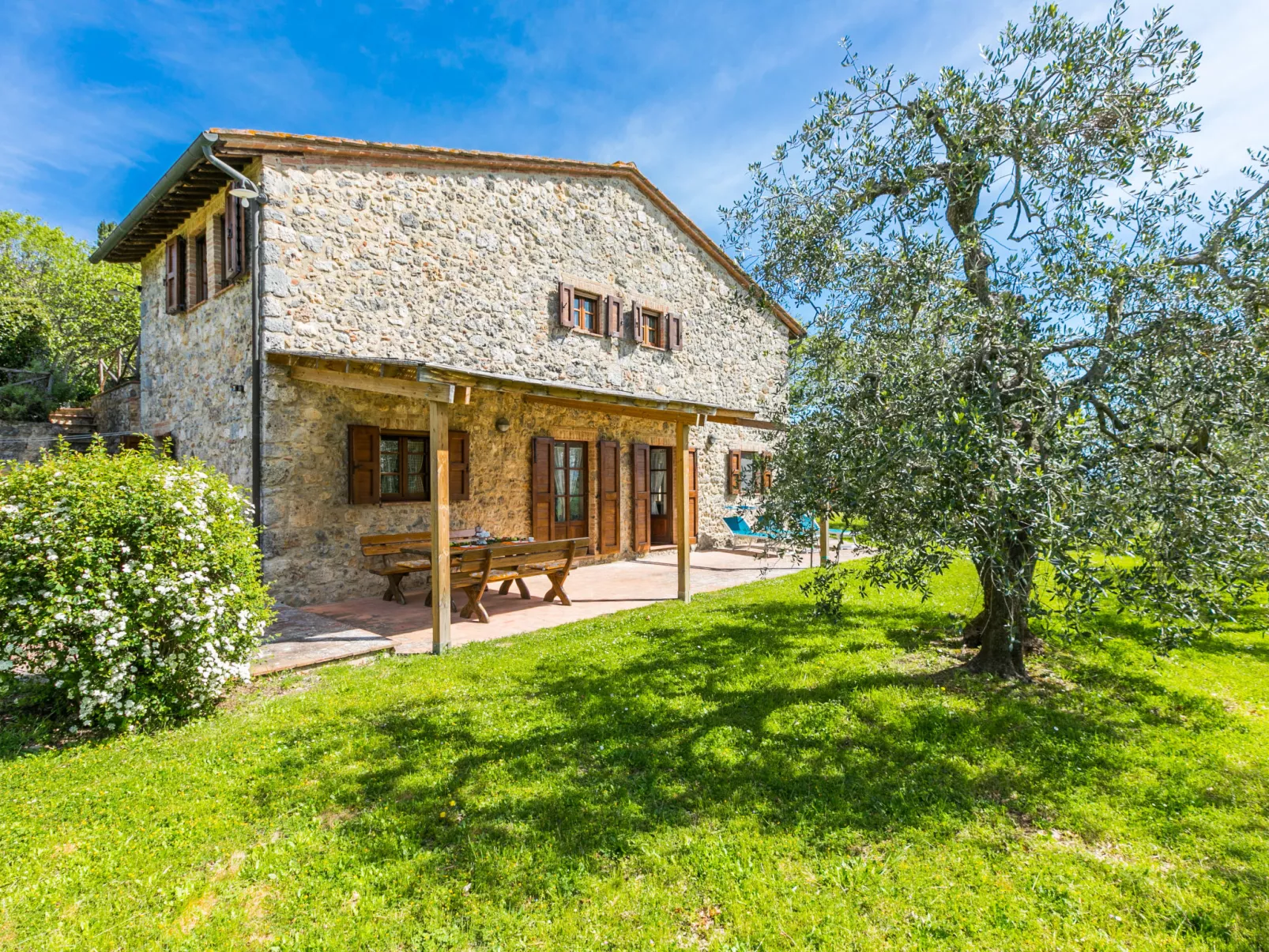 Il Fienile-Outside