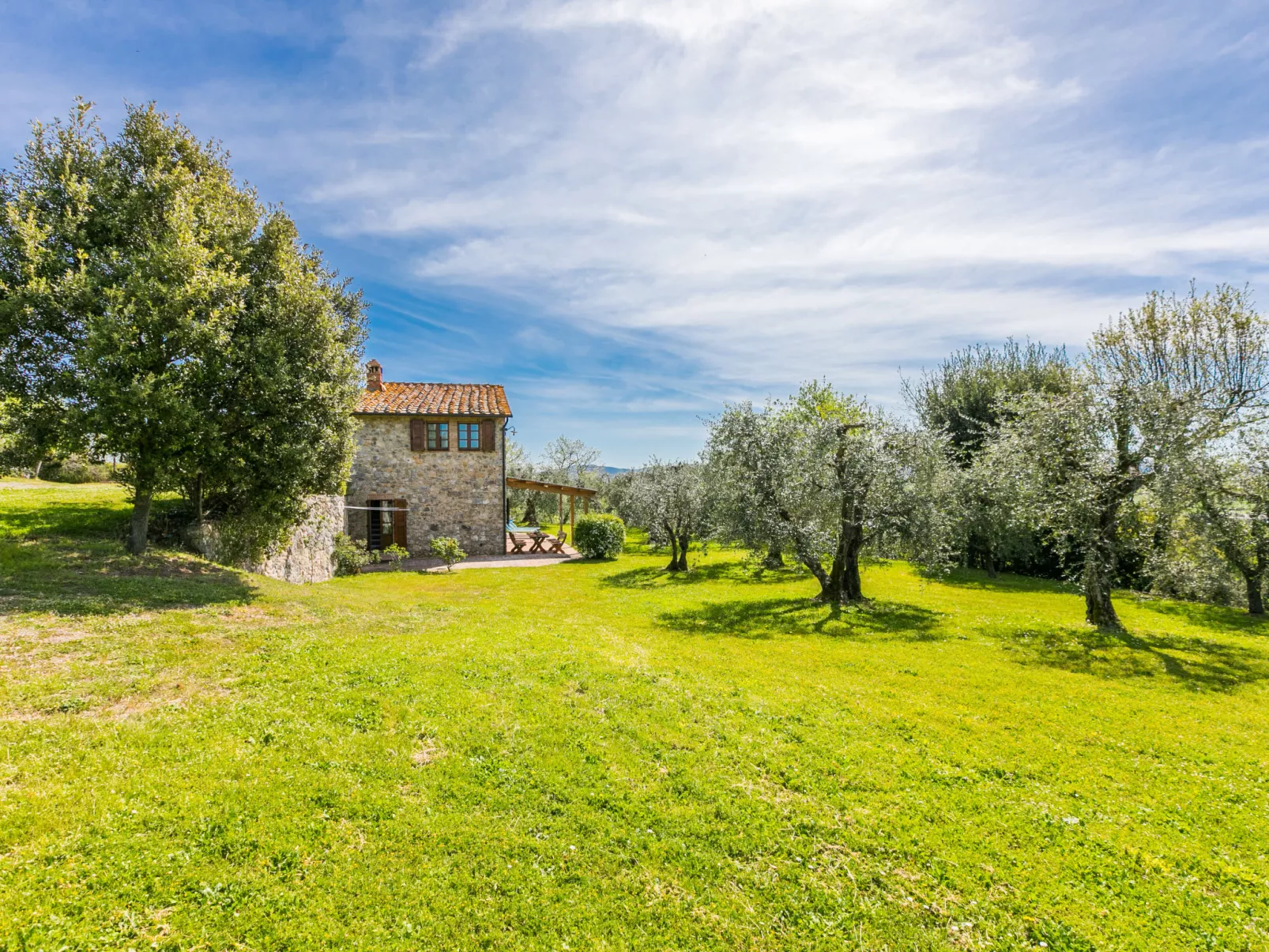 Il Fienile-Outside