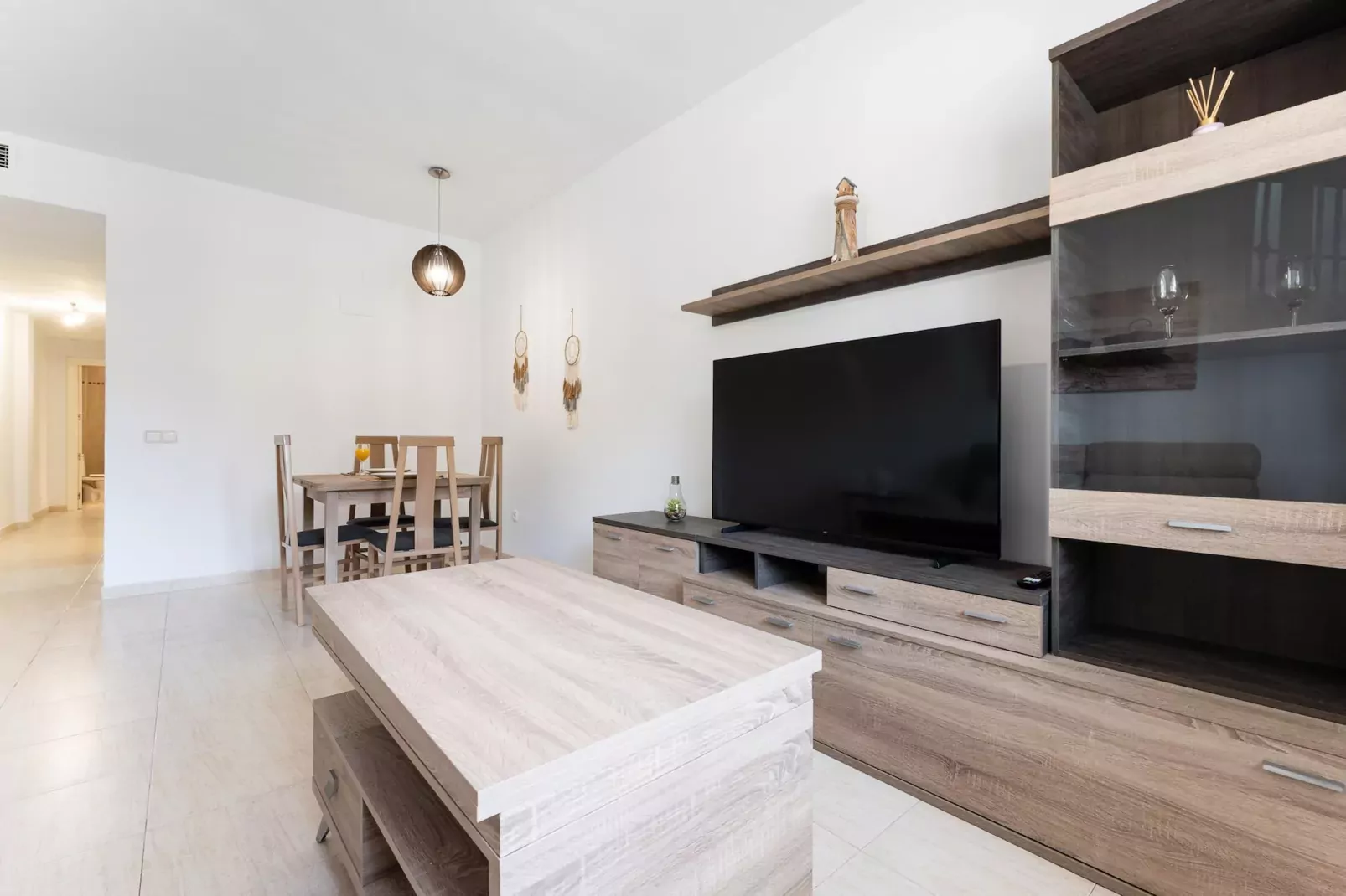 CT 291 - Faro's Boliches Beach for 4-Living room