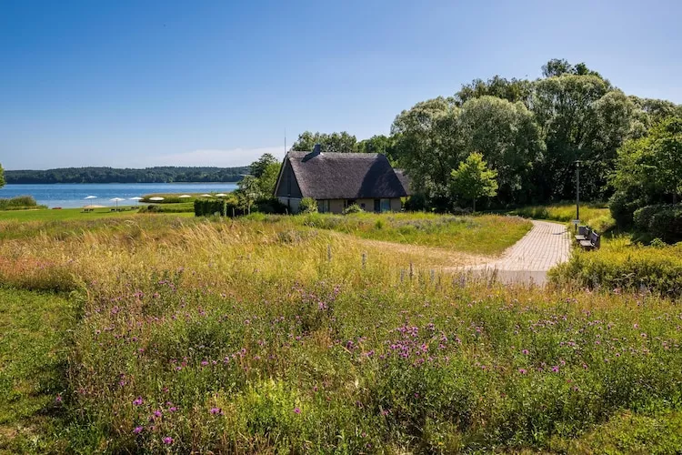 BEECH Resort am Plauer See - 2 Personen-Gebiete Sommer 1 km