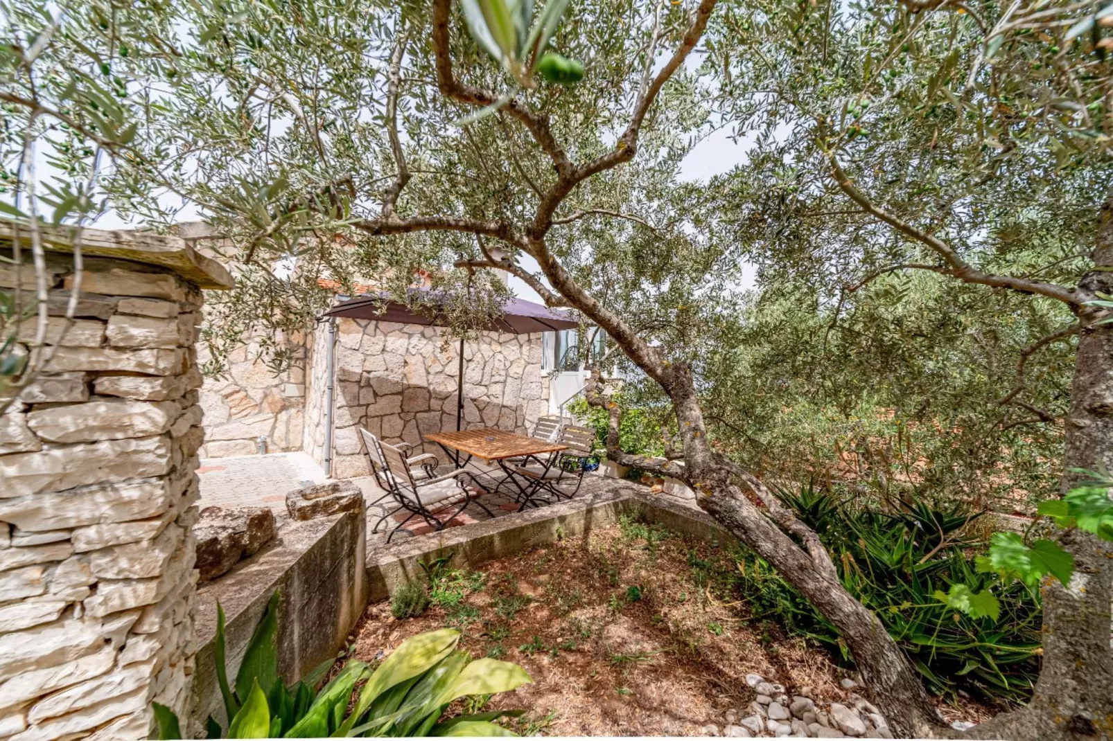 Stone House Blaca - Two Bedroom Stone House with Terrace and Sea View-Outdoor