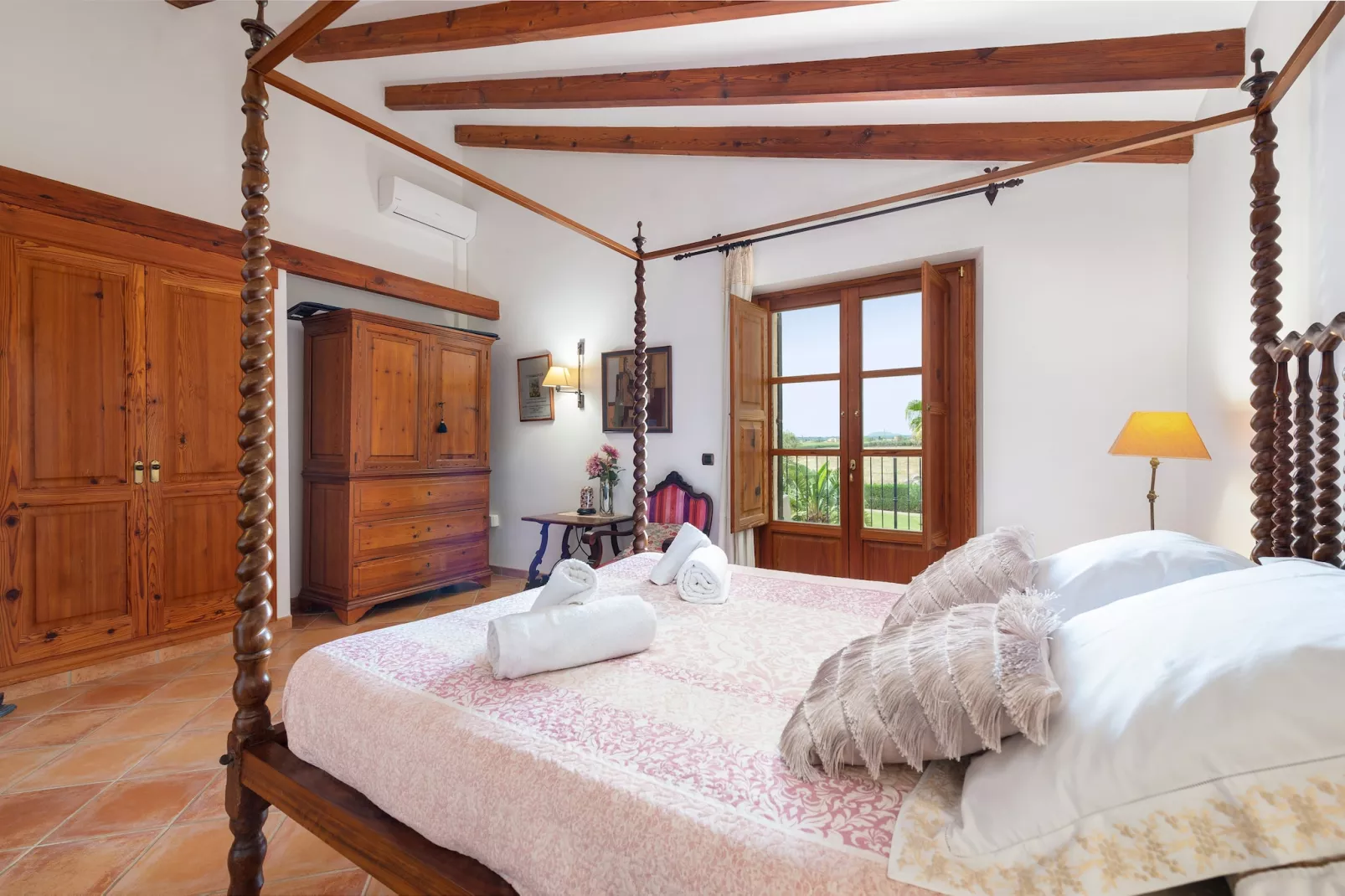 Can Colis-Bedroom