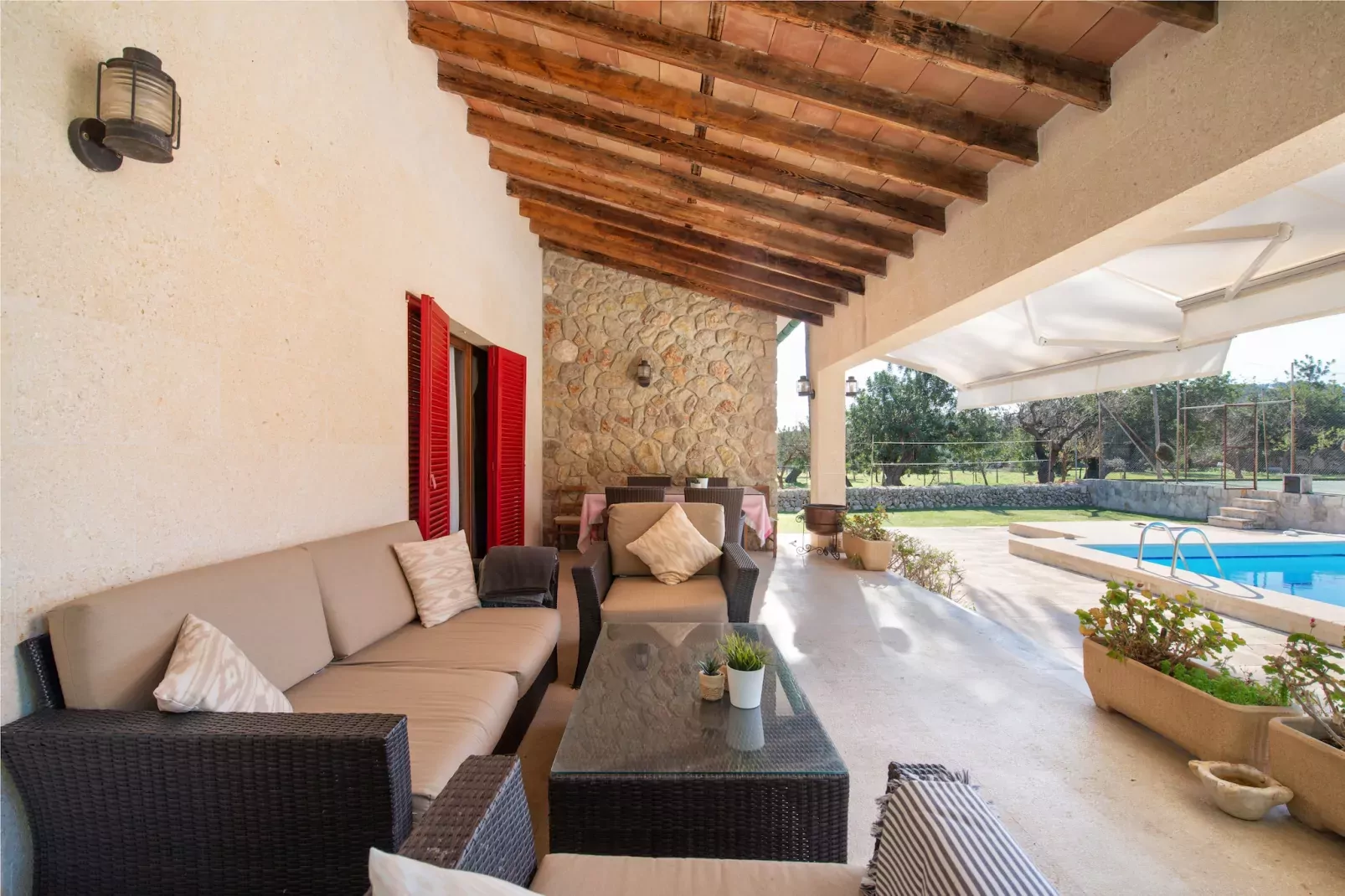 Can Calistro-Terrace balcony