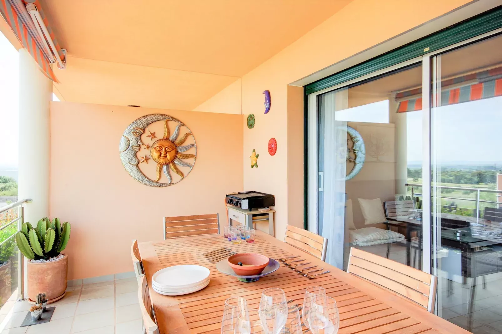SUN VILLAGE P2-Terrasse