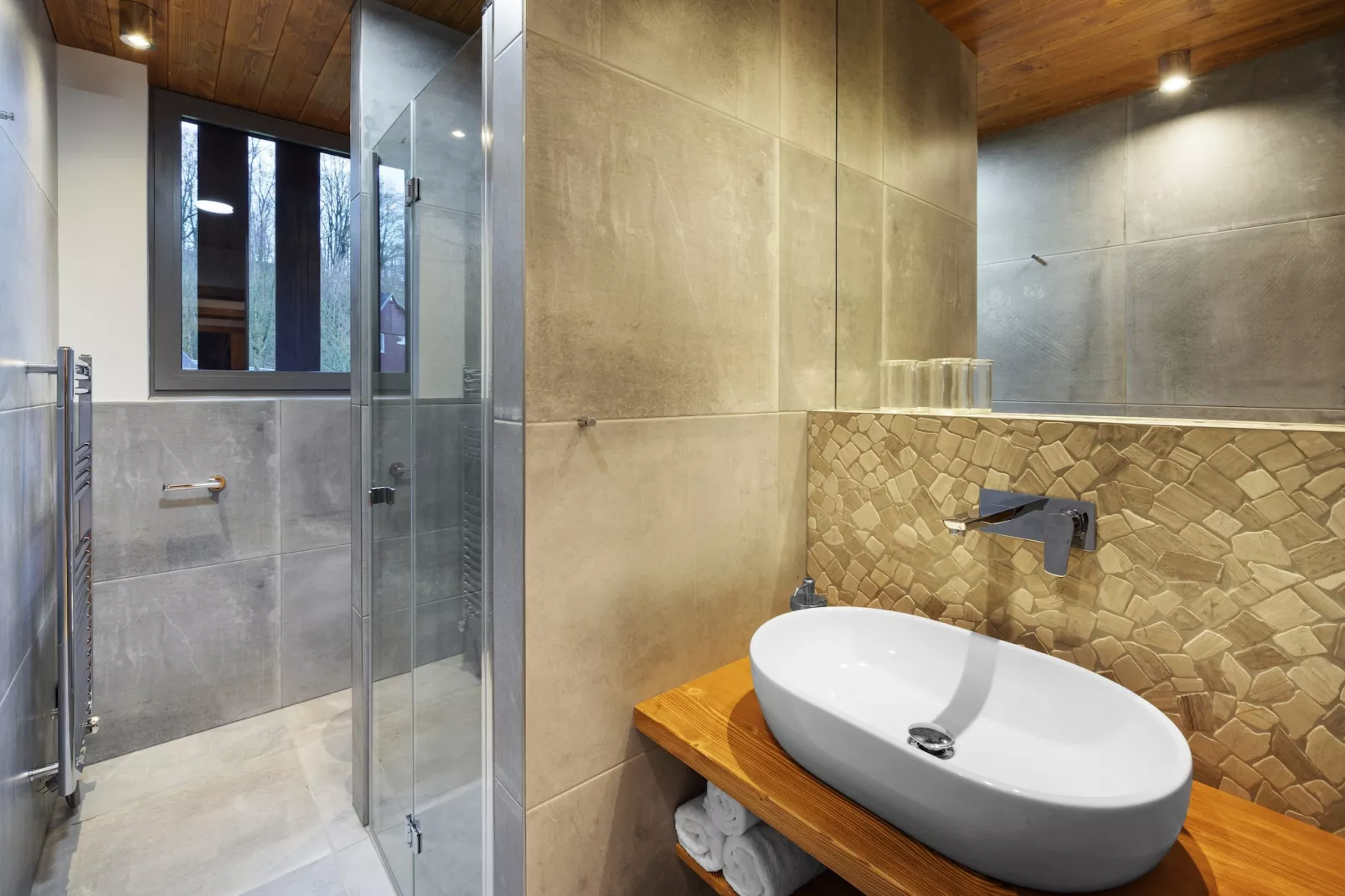 Cerny Dul KCMV115-Badezimmer
