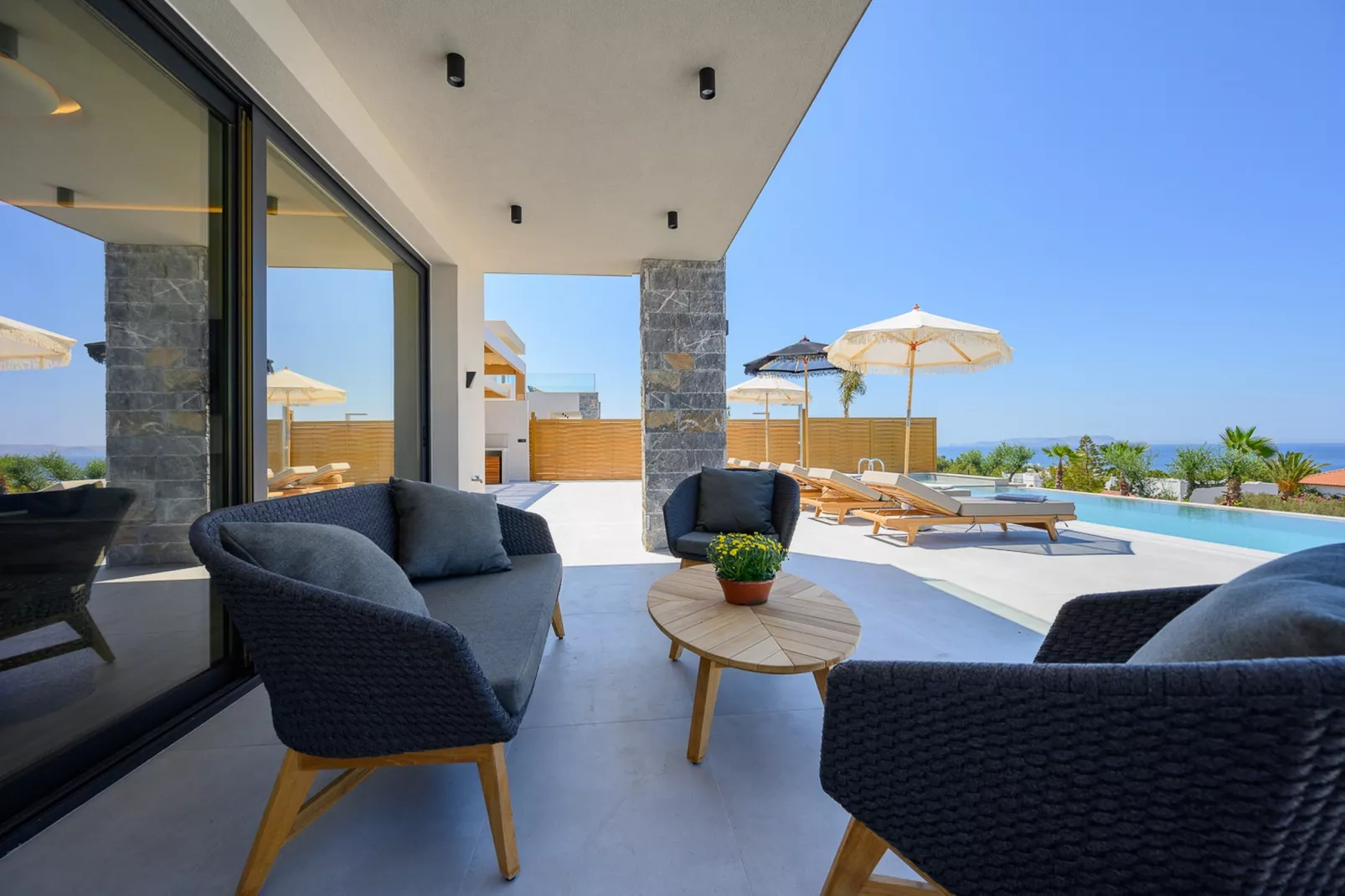Nysa Luxury villa 1-Terrace