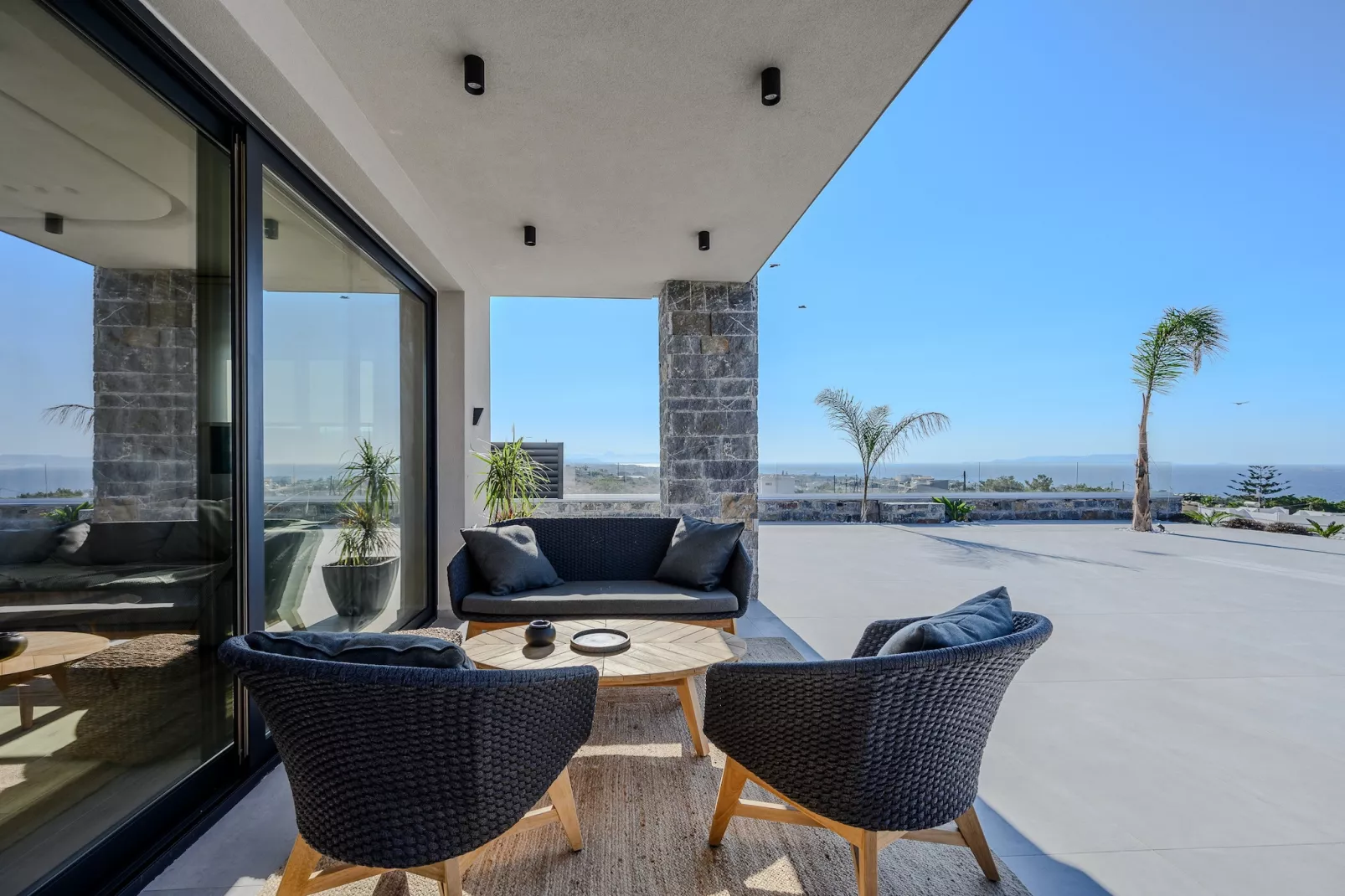 Nysa Luxury villa 2-Terrace