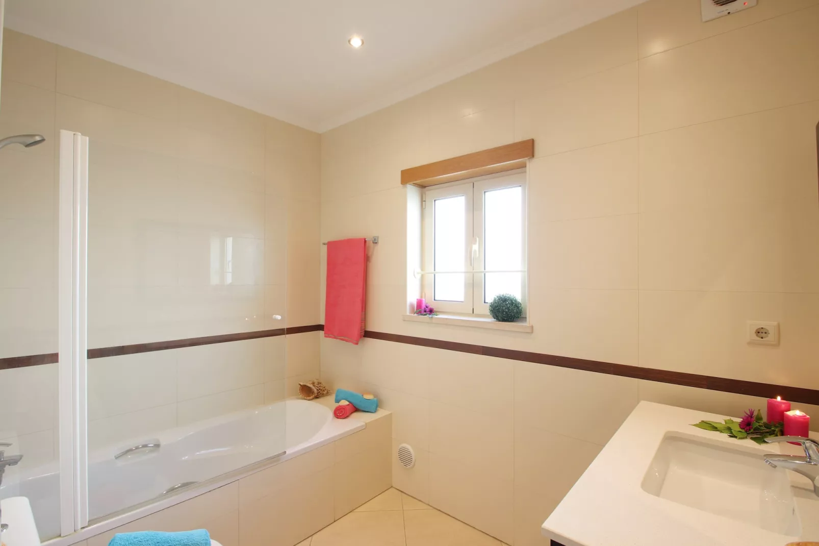 Villa Pauline-Bathroom